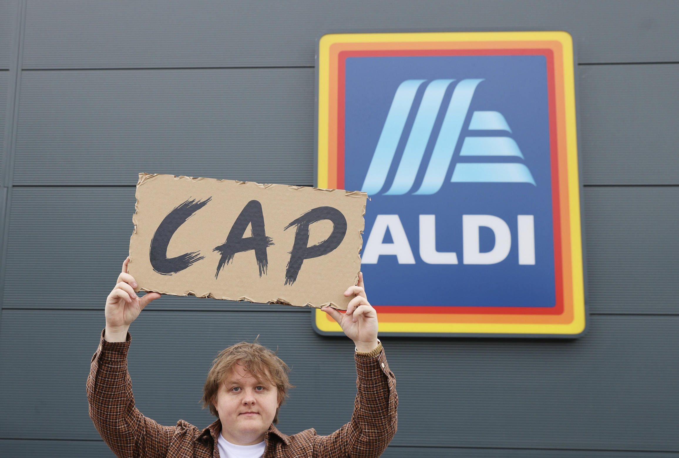 Lewis Cap-Aldi