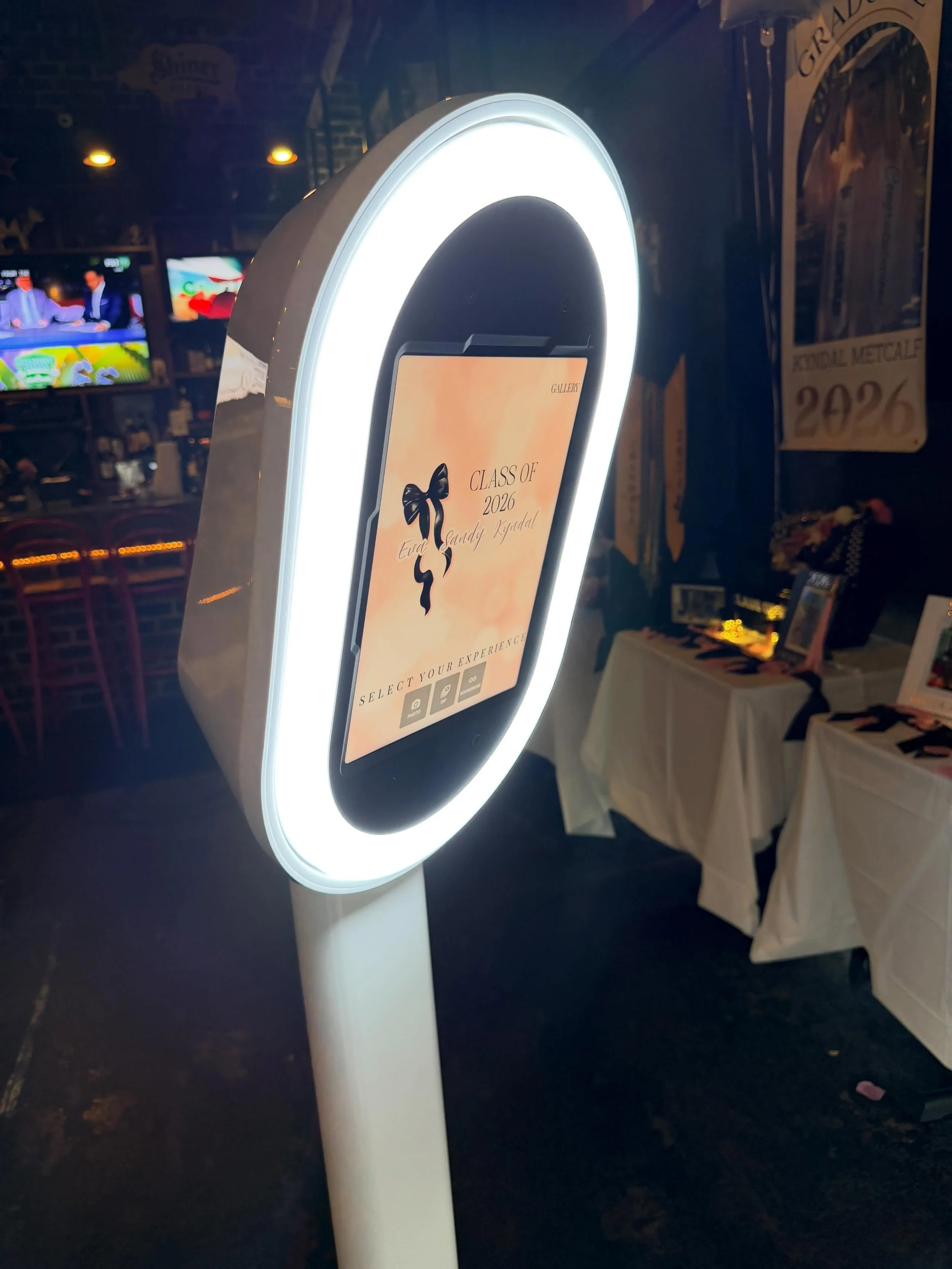 Setup 514 🖤 Congrats Grads 

Contact Us
(469)490-0913
&bull;
Rowlett , Texas
&bull;
#PremierFotobooth #photobooth #dfwvendor #TakeAPhotoltllLastLonger #DallasTX