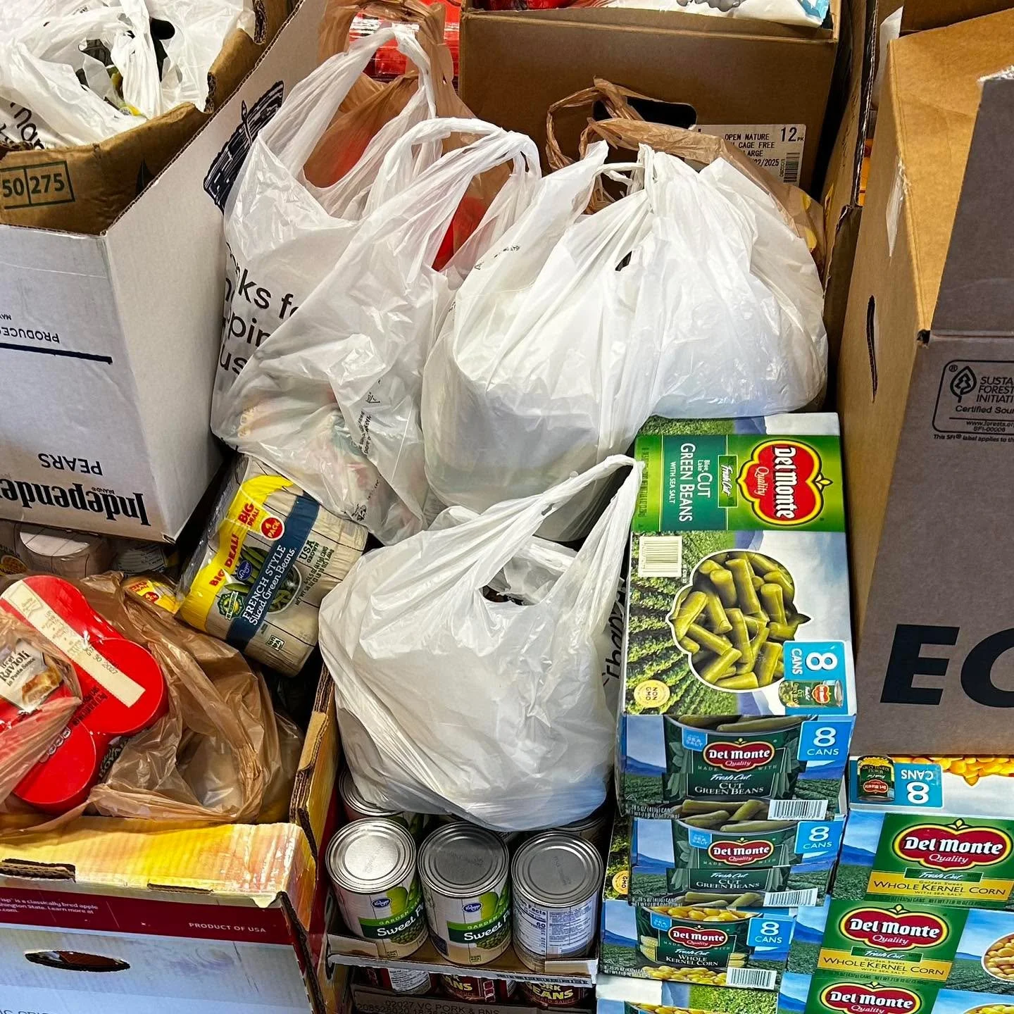 THANK YOU to IBEW Local 415 for the recent donation of 540 pounds of non-perishable goods. We appreciate you so much! Thank you!