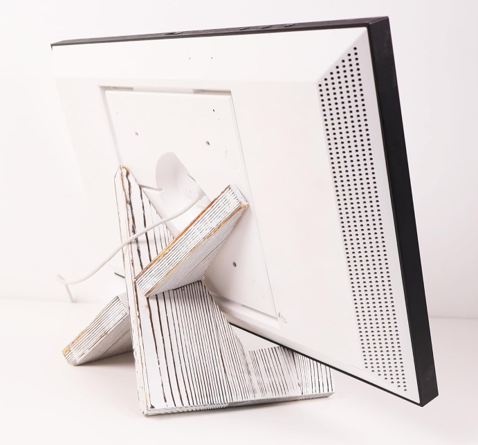 Wood Stand for 21" Tablets