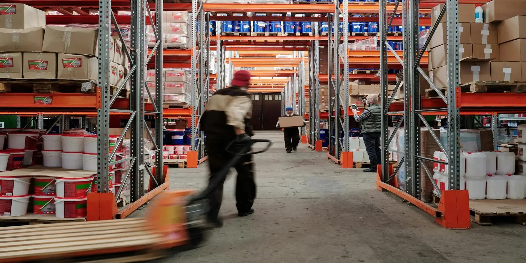 warehouse retail store illustrating high-volume value pricing model