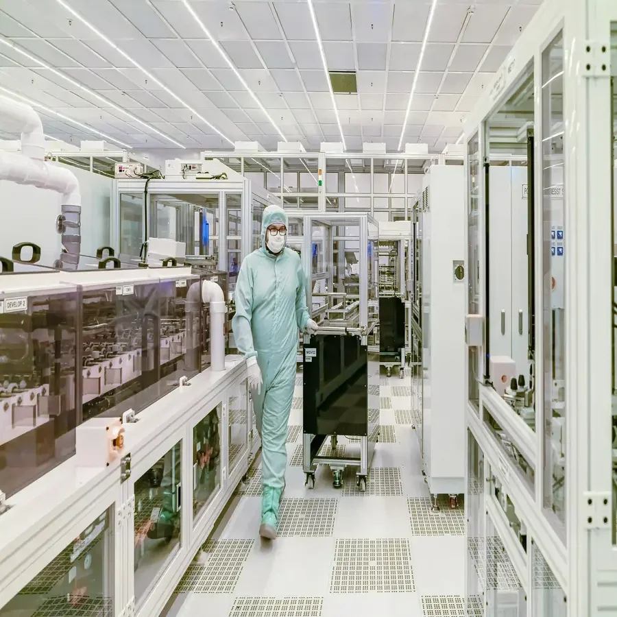 Semiconductor wafer fabrication facility using EUV lithography in Korea