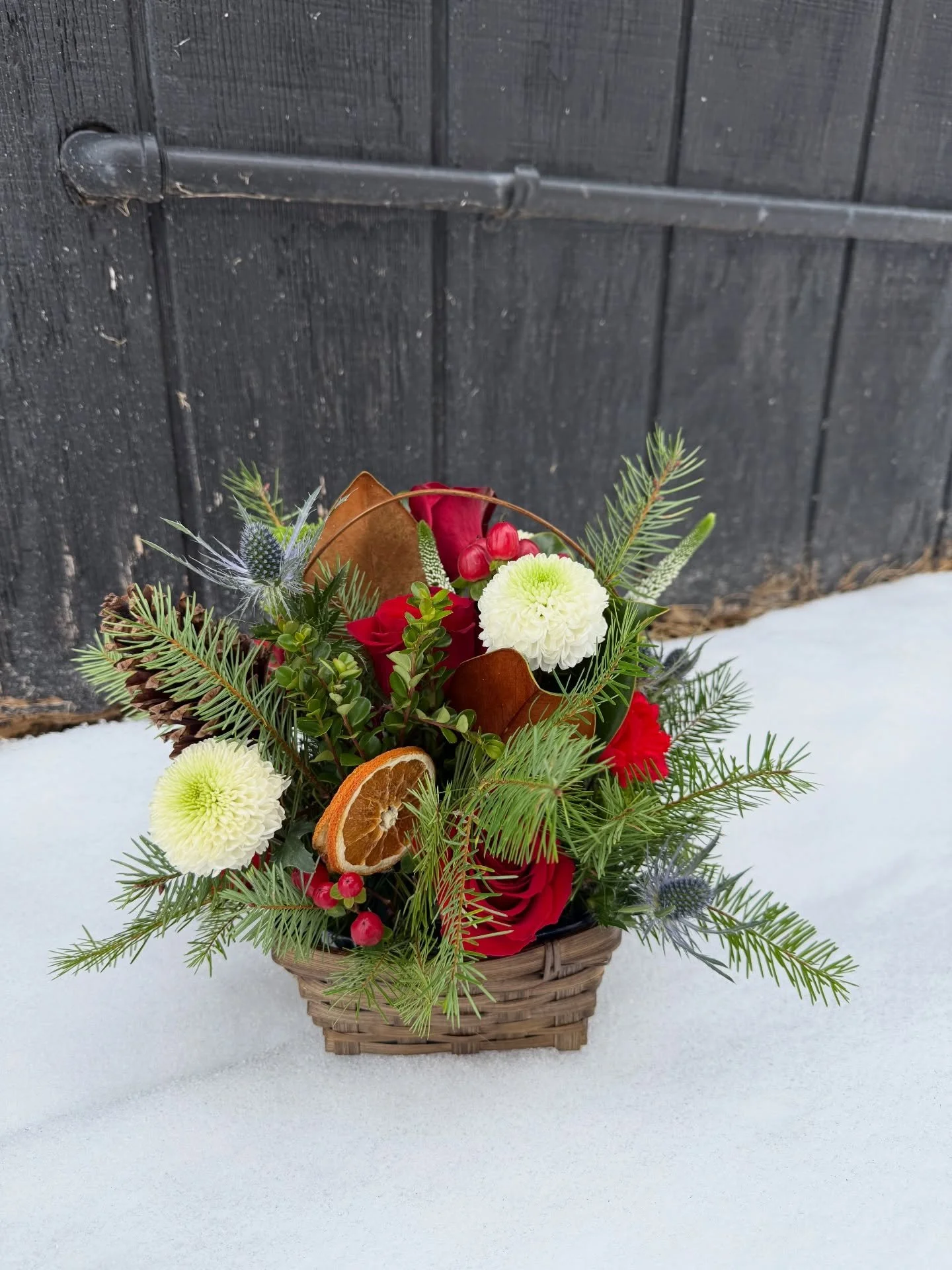 🎄🎁 Can you imagine if Facebook could share smells? Because these holiday baskets smell absolutely delicious! With Santa&rsquo;s arrival just around the corner, it&rsquo;s time to get into the festive spirit, and I have just the thing to make your h