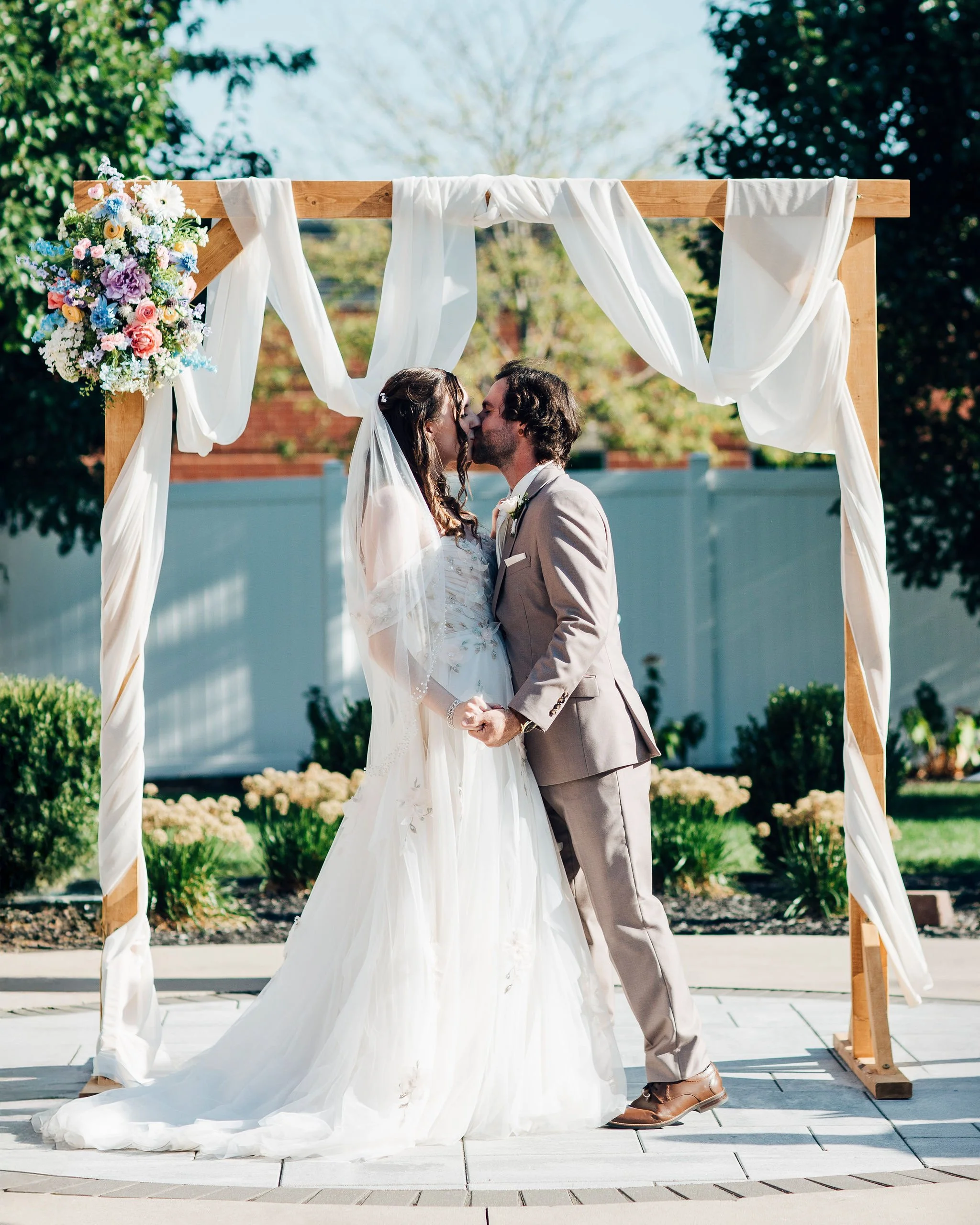 Photo By: Kivy Photo Co.
https://kivyphoto.co/