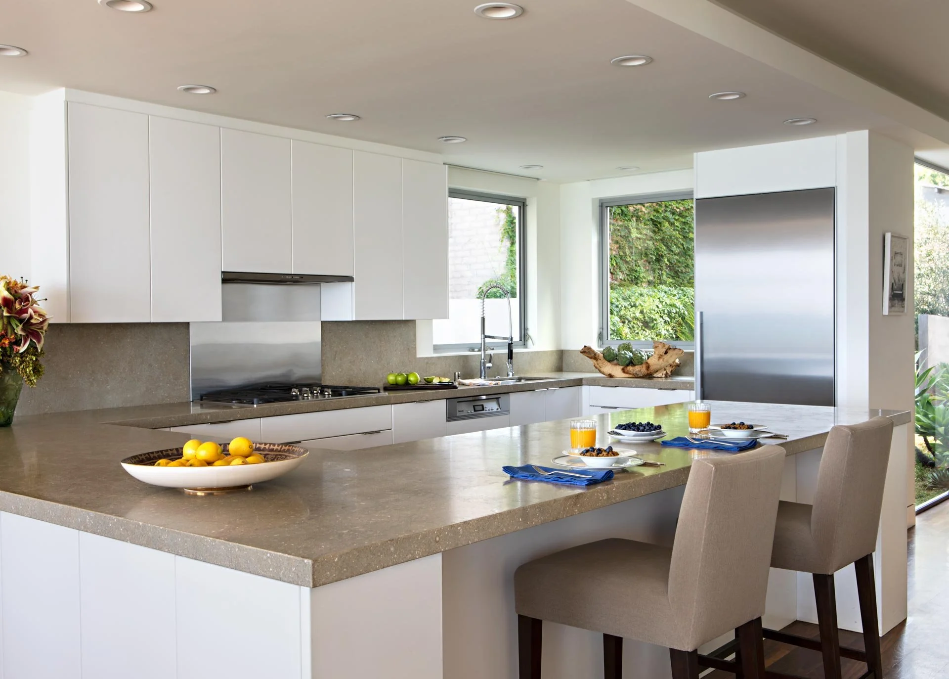 Weaver-Malibu-kitchen.jpg