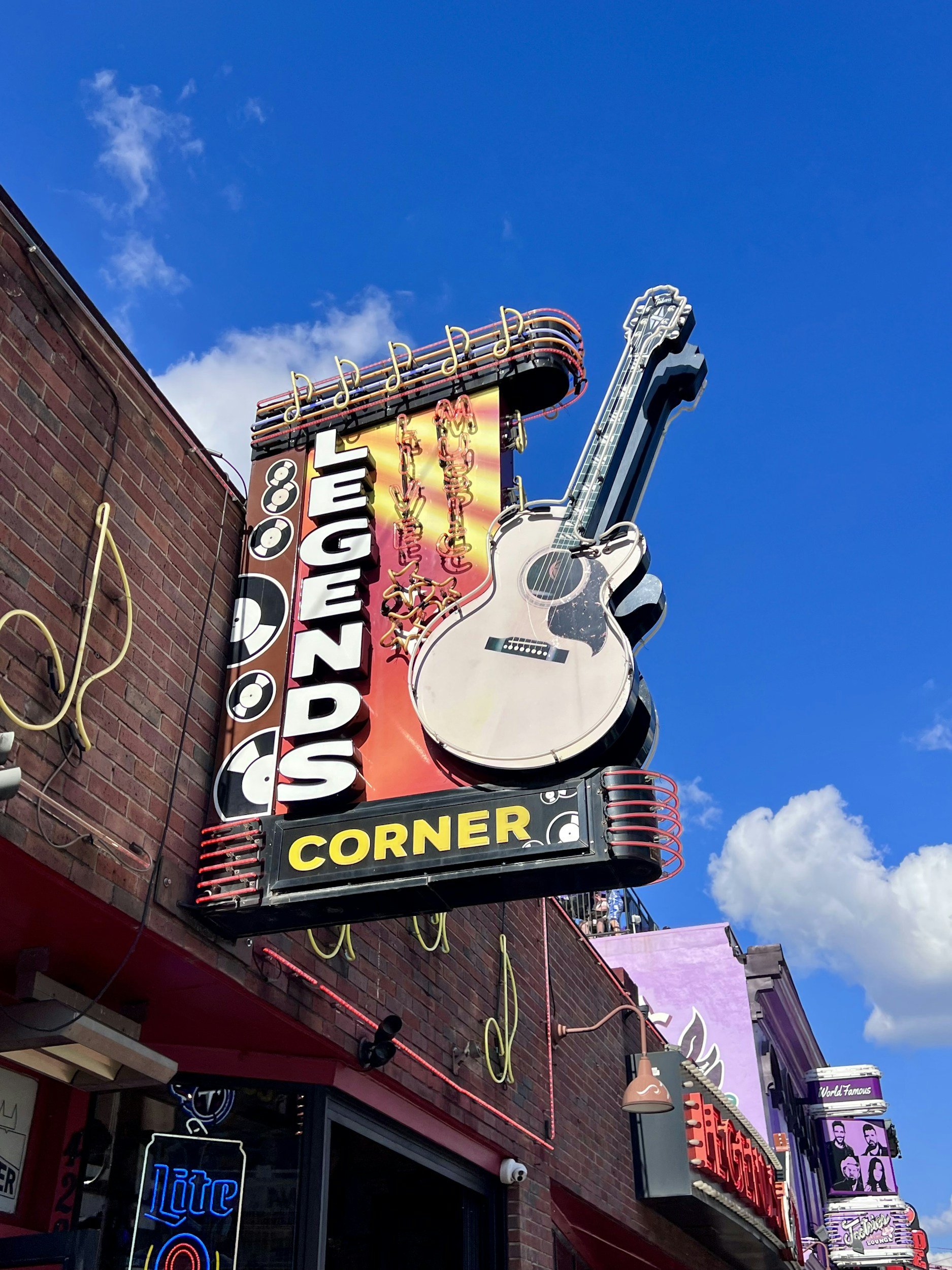 Legends-Bar-Nashville-TN