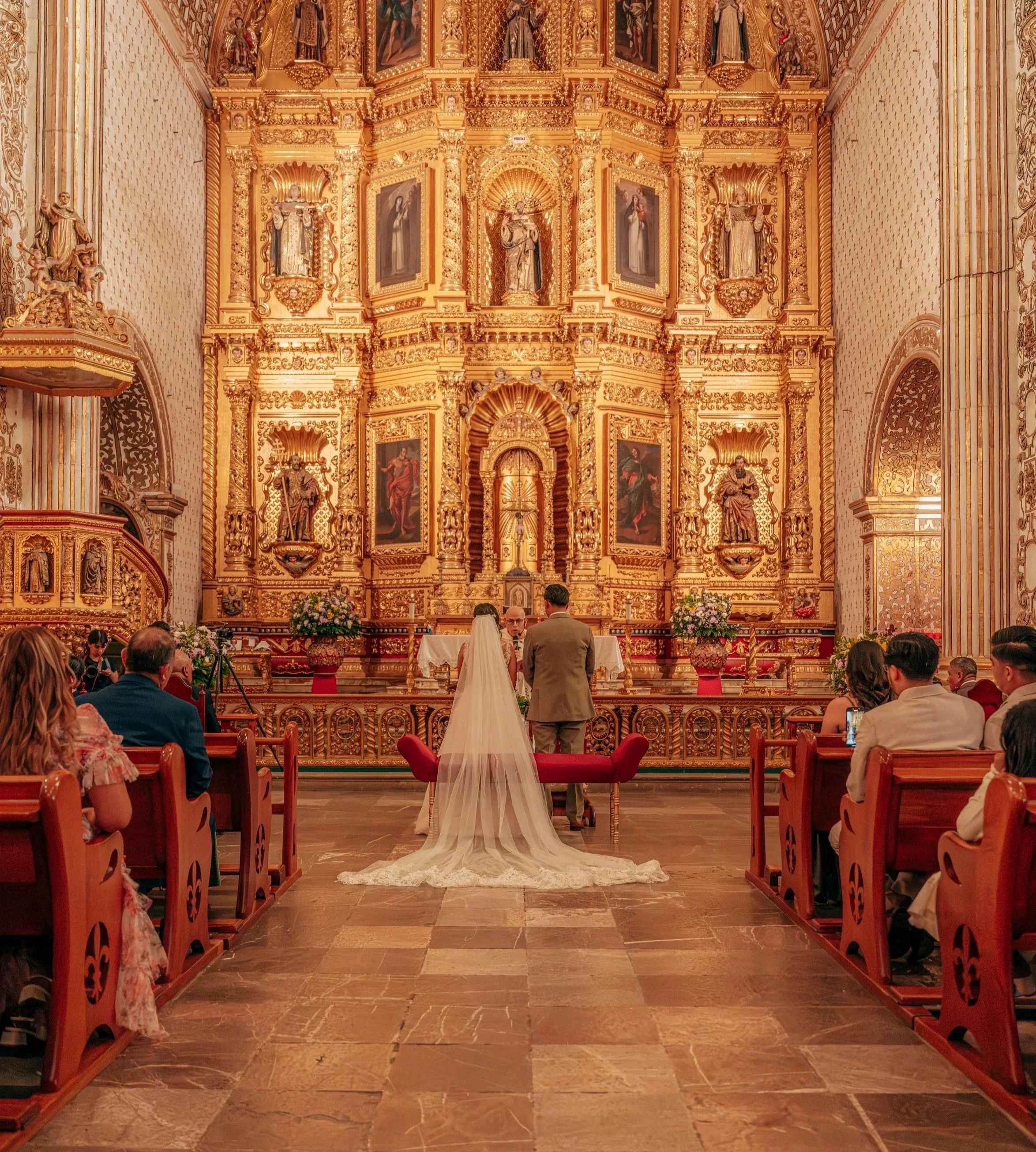 Gold - Video y Fotografía de Boda