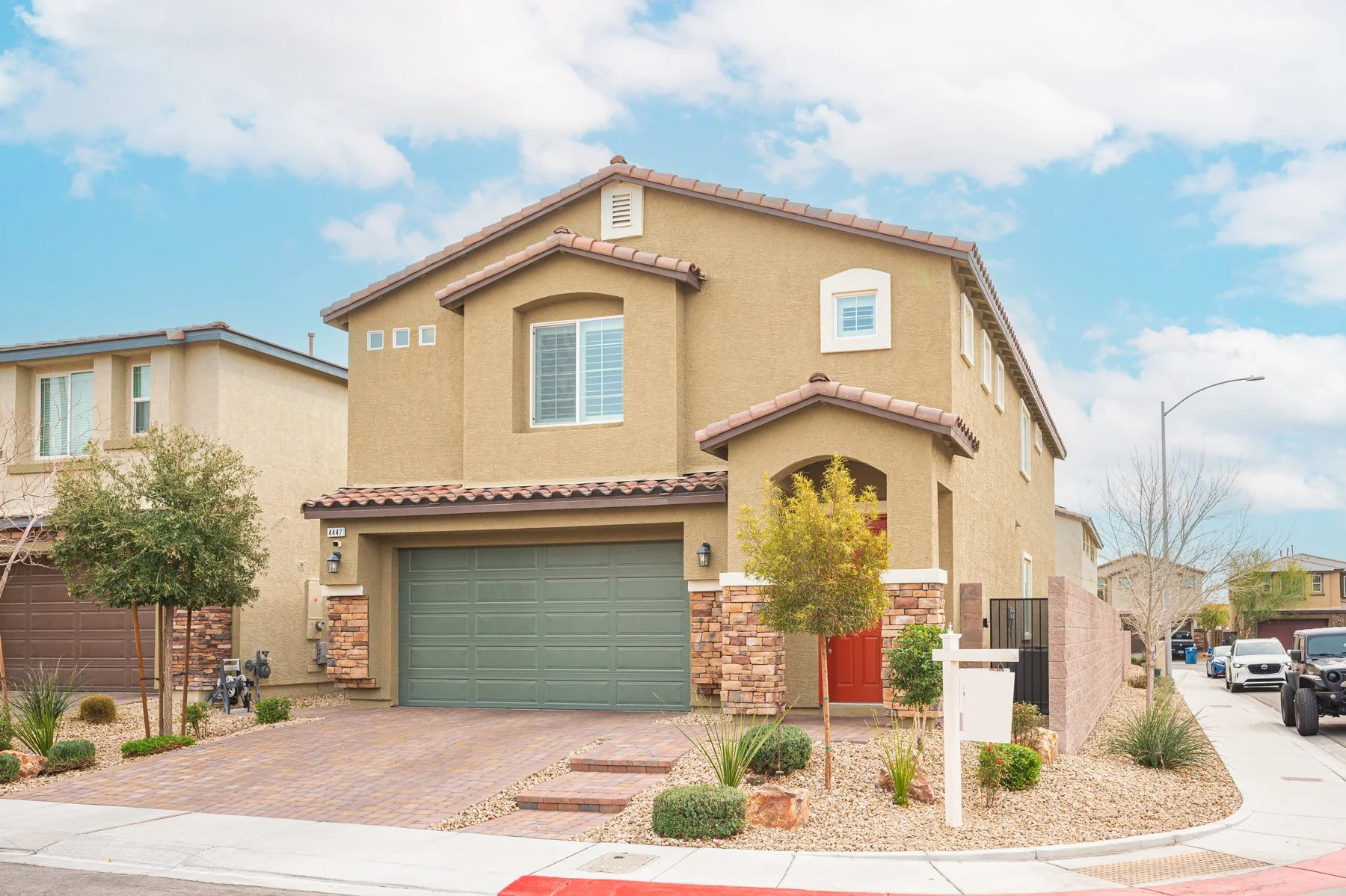 4447 Creekside Cavern Ave-102.jpg