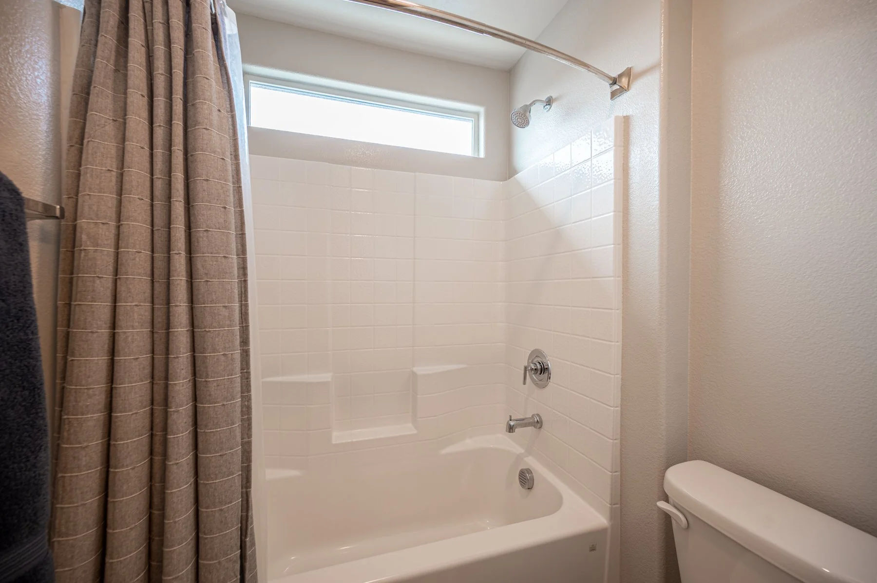 4447 Creekside Cavern Ave-139.jpg