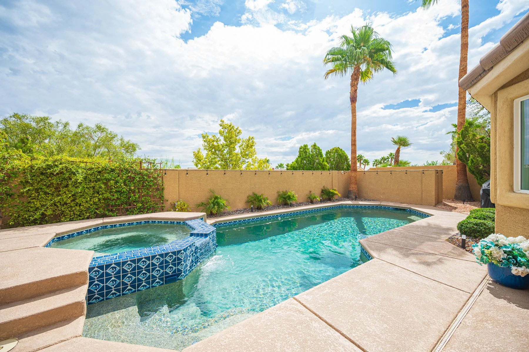 1812 Monterey Cypress St-104.jpg