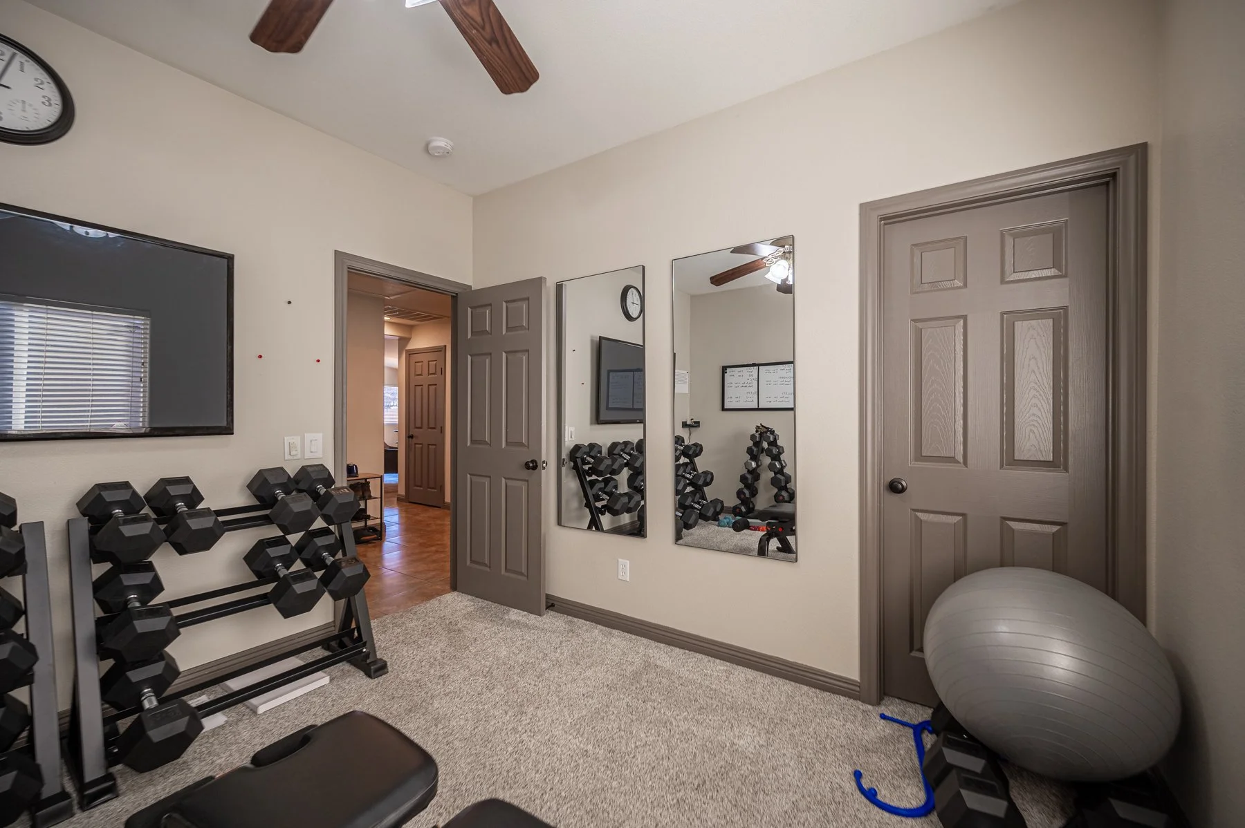 8228 Willow Cabin St-135.jpg