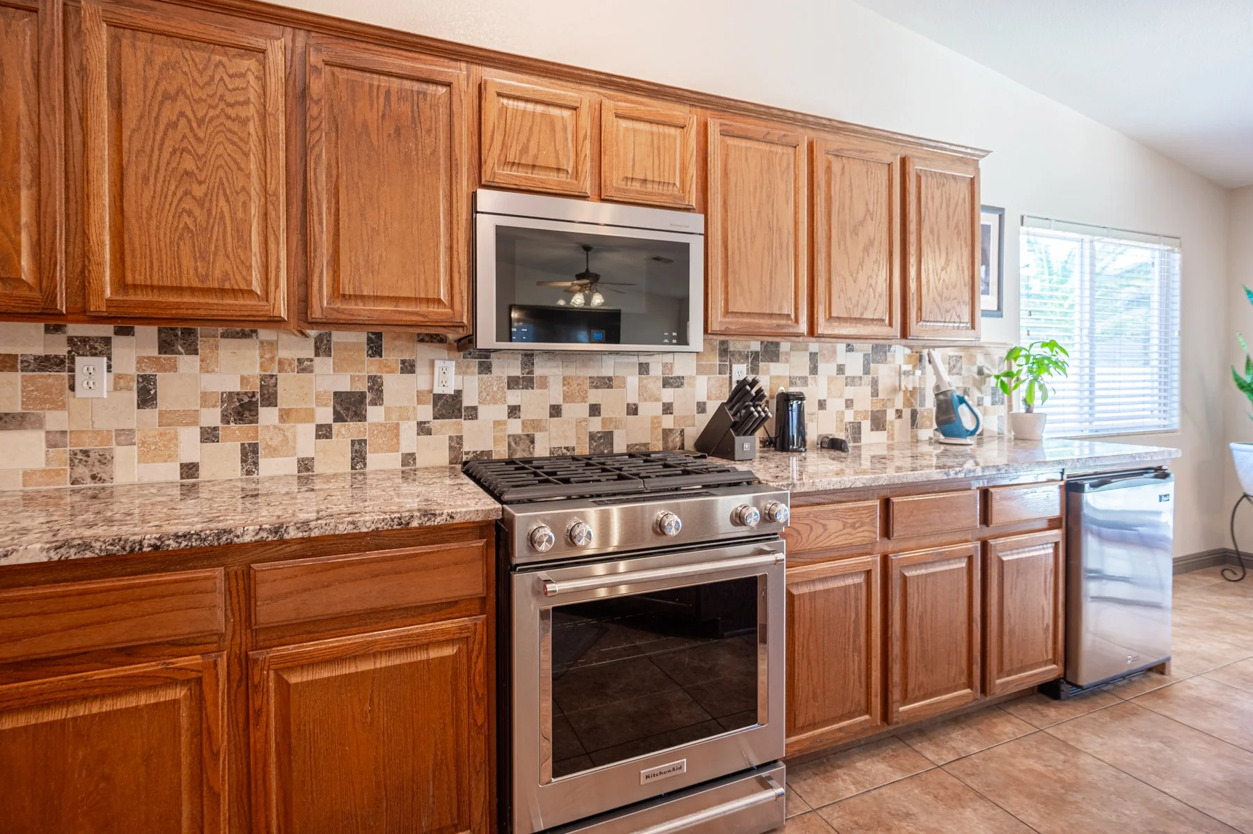 8228 Willow Cabin St-130.jpg