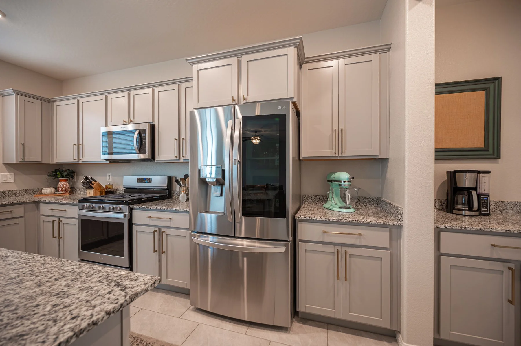 4447 Creekside Cavern Ave-120.jpg
