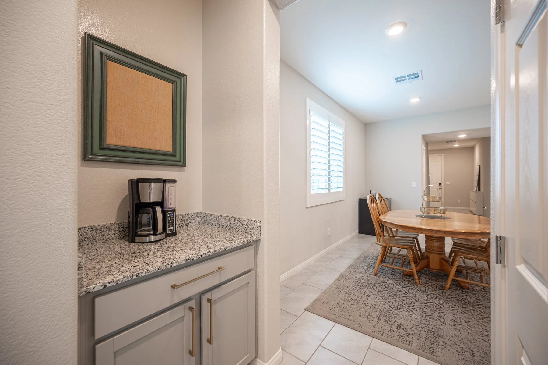 4447 Creekside Cavern Ave-122.jpg