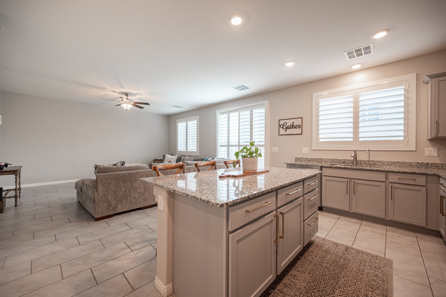 4447 Creekside Cavern Ave-121.jpg