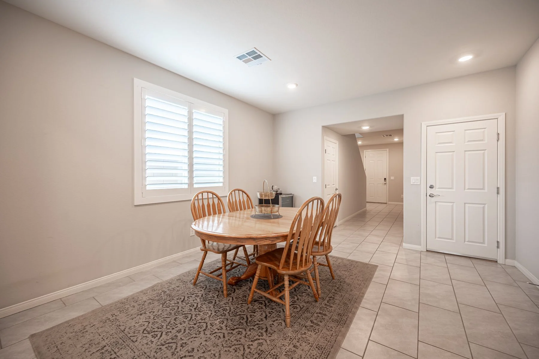 4447 Creekside Cavern Ave-110.jpg