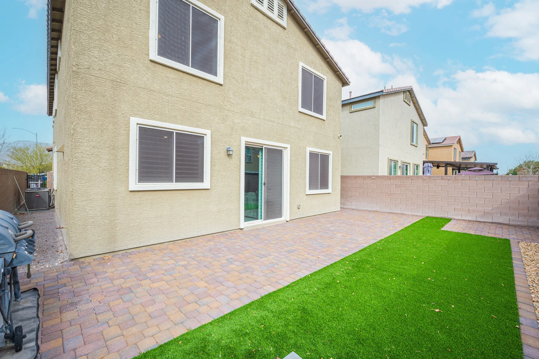 4447 Creekside Cavern Ave-105.jpg