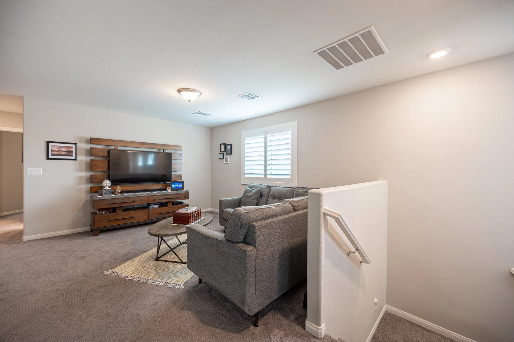 4447 Creekside Cavern Ave-127.jpg