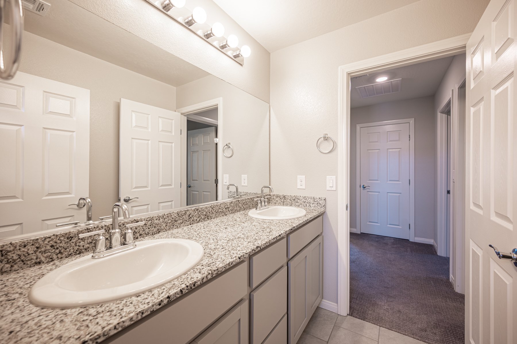 4447 Creekside Cavern Ave-138.jpg
