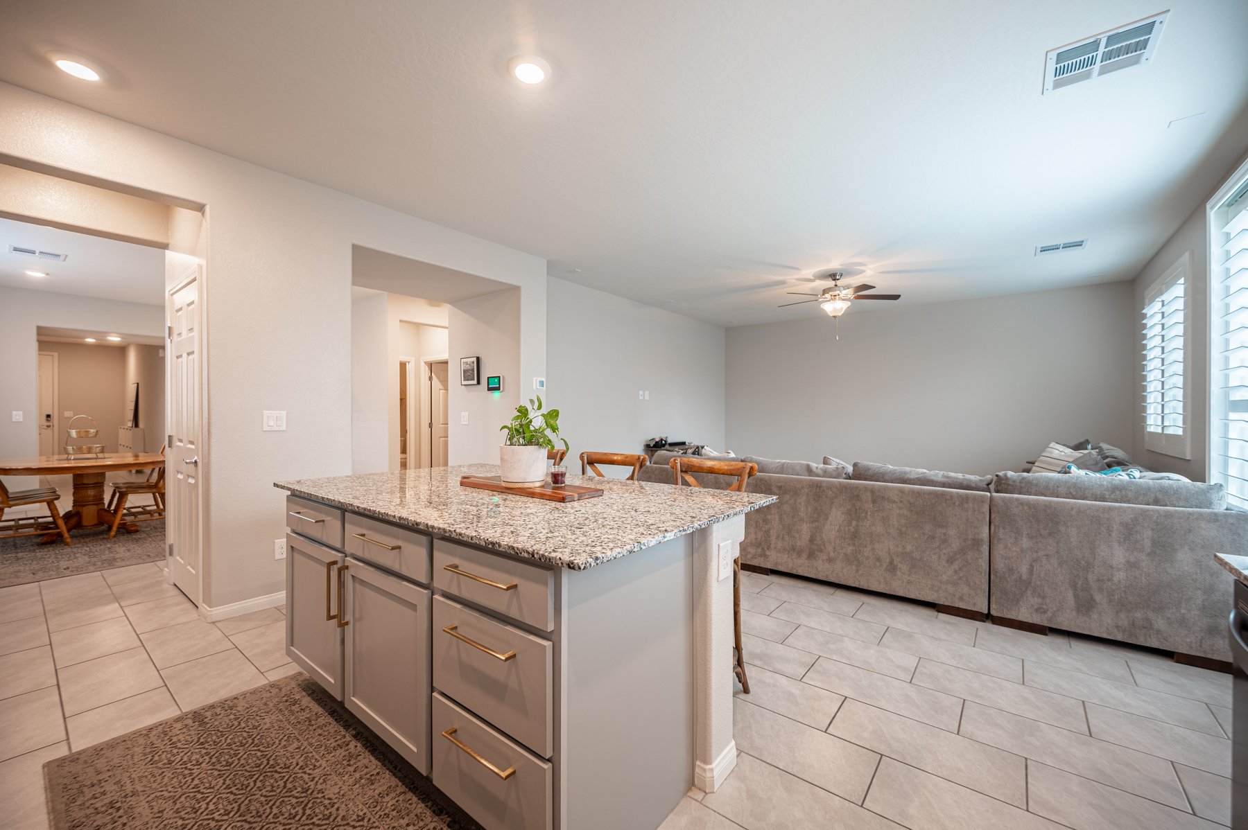 4447 Creekside Cavern Ave-119.jpg