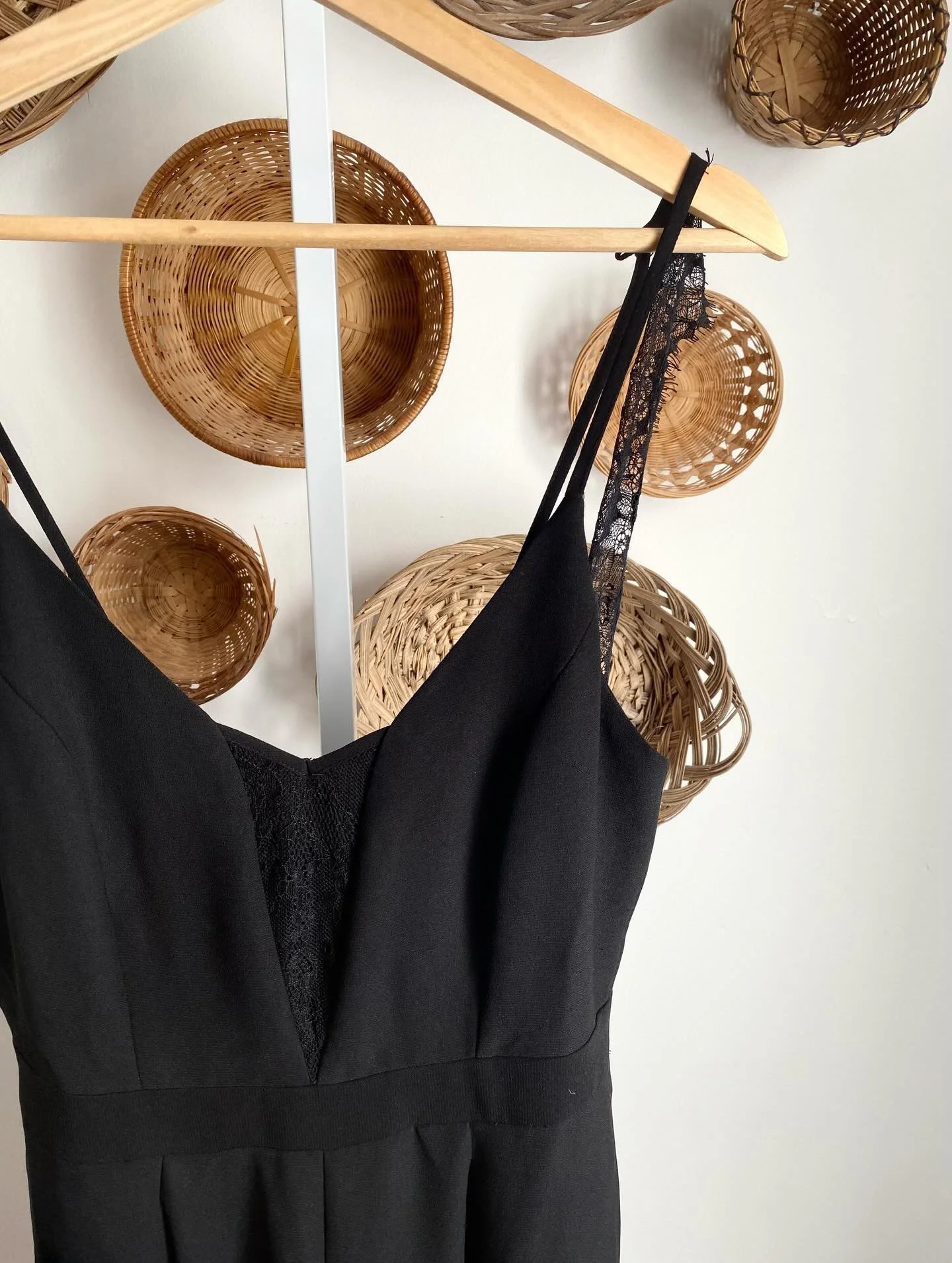 Romper with Lace Detail $25

Brand: 19 Cooper
Size: Small
Length: 59&rdquo; Pit to Pit: 15.5&rdquo; Waist: 27&rdquo; Hips: 19&rdquo; Inseam: 28&rdquo;&rdquo;
Colour: Black
Fabric: 100% Polyester
Made in Vietnam
Condition:  Excellent-minimal to no sig