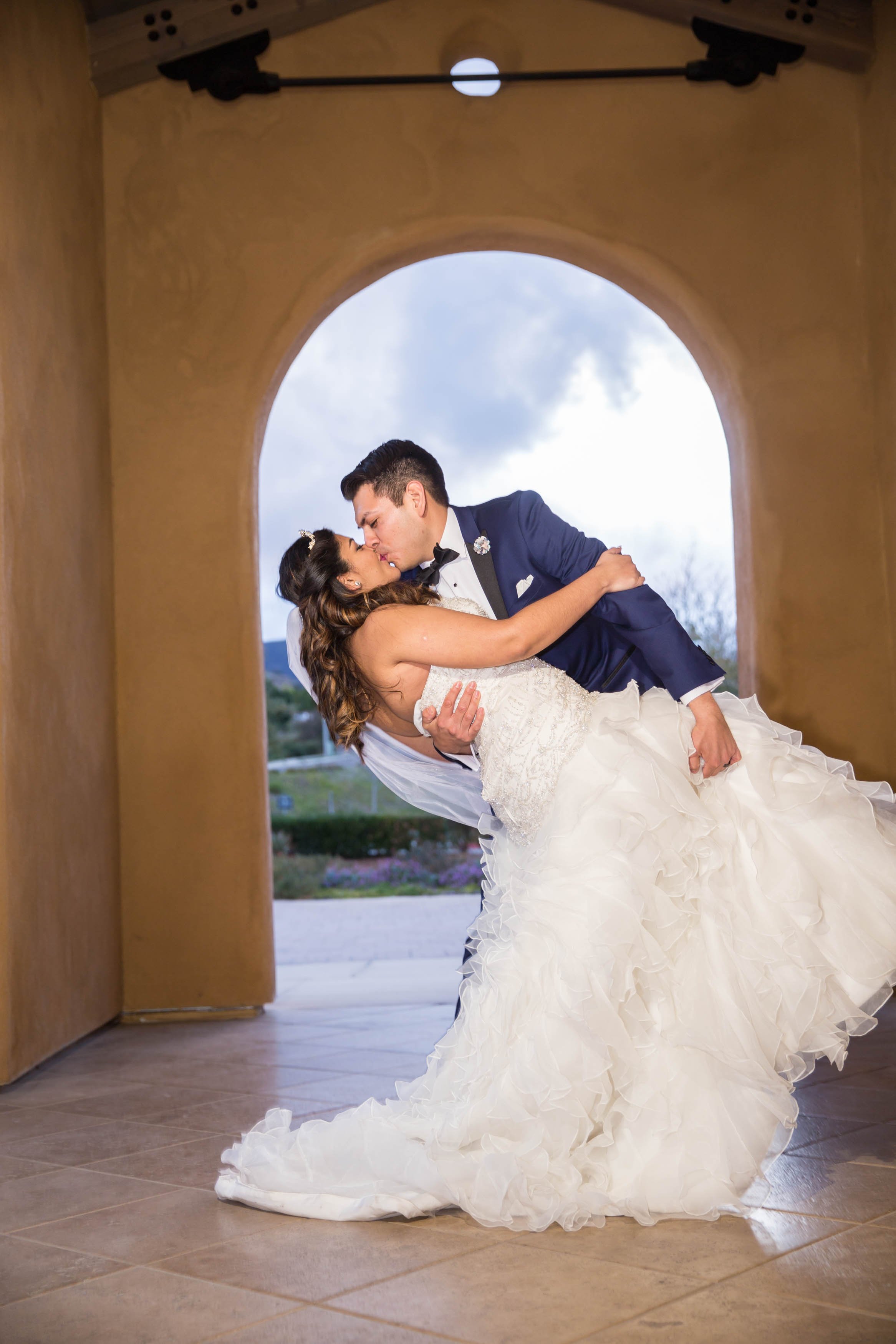 1129W Karen  Jacob www.yesds.com.jpg