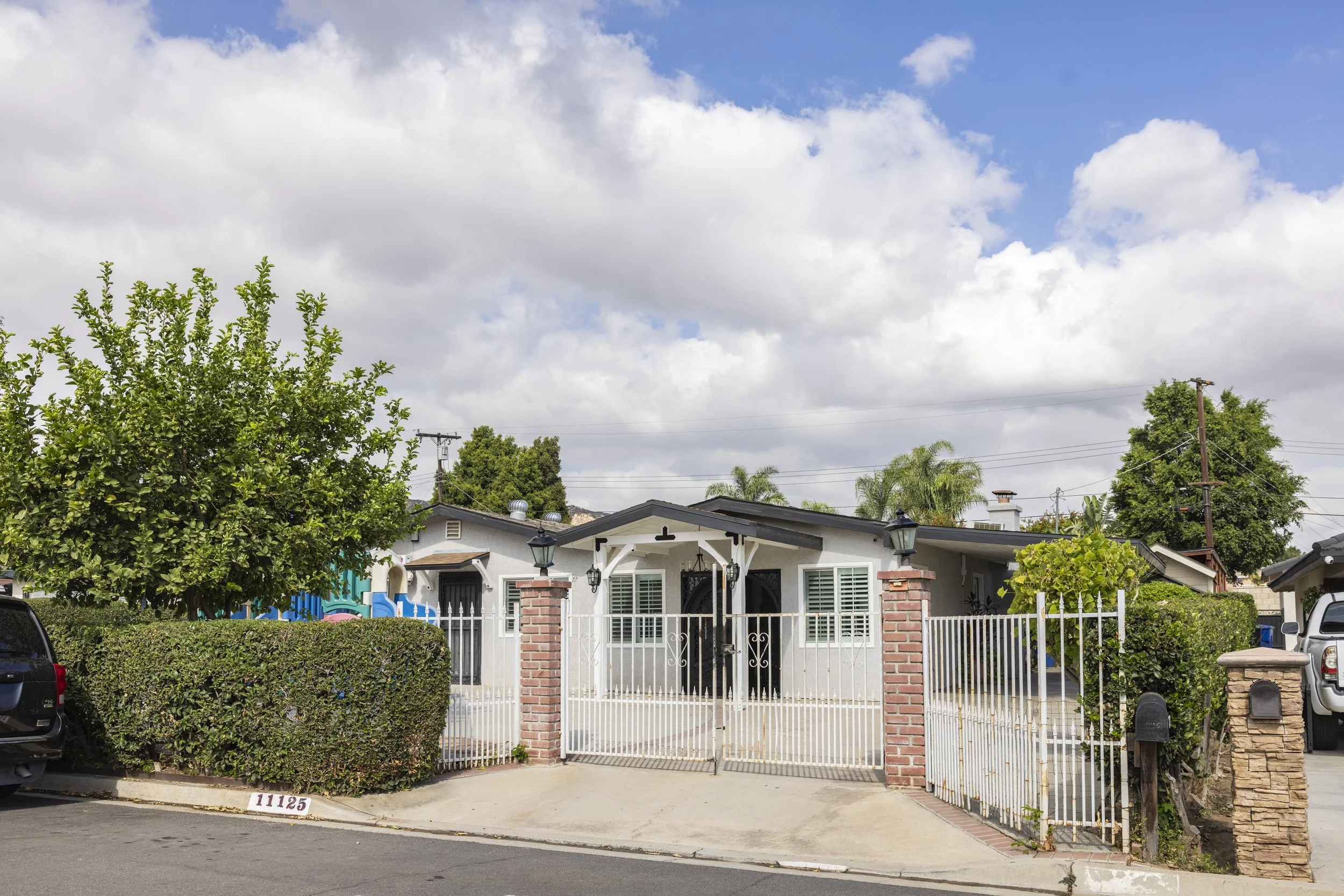 002 Lorena www.yesds.com.jpg