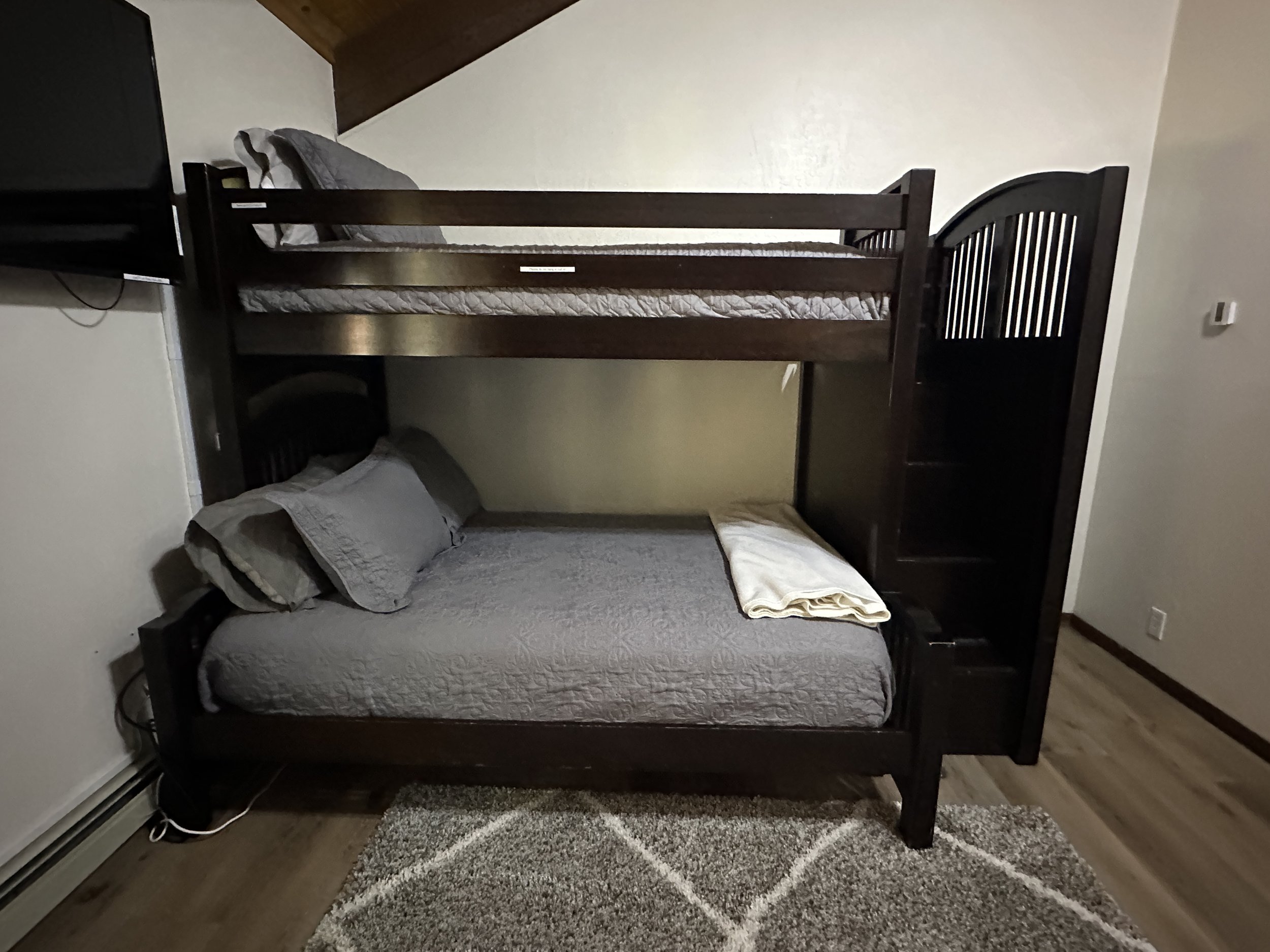 bunk bed1.JPEG