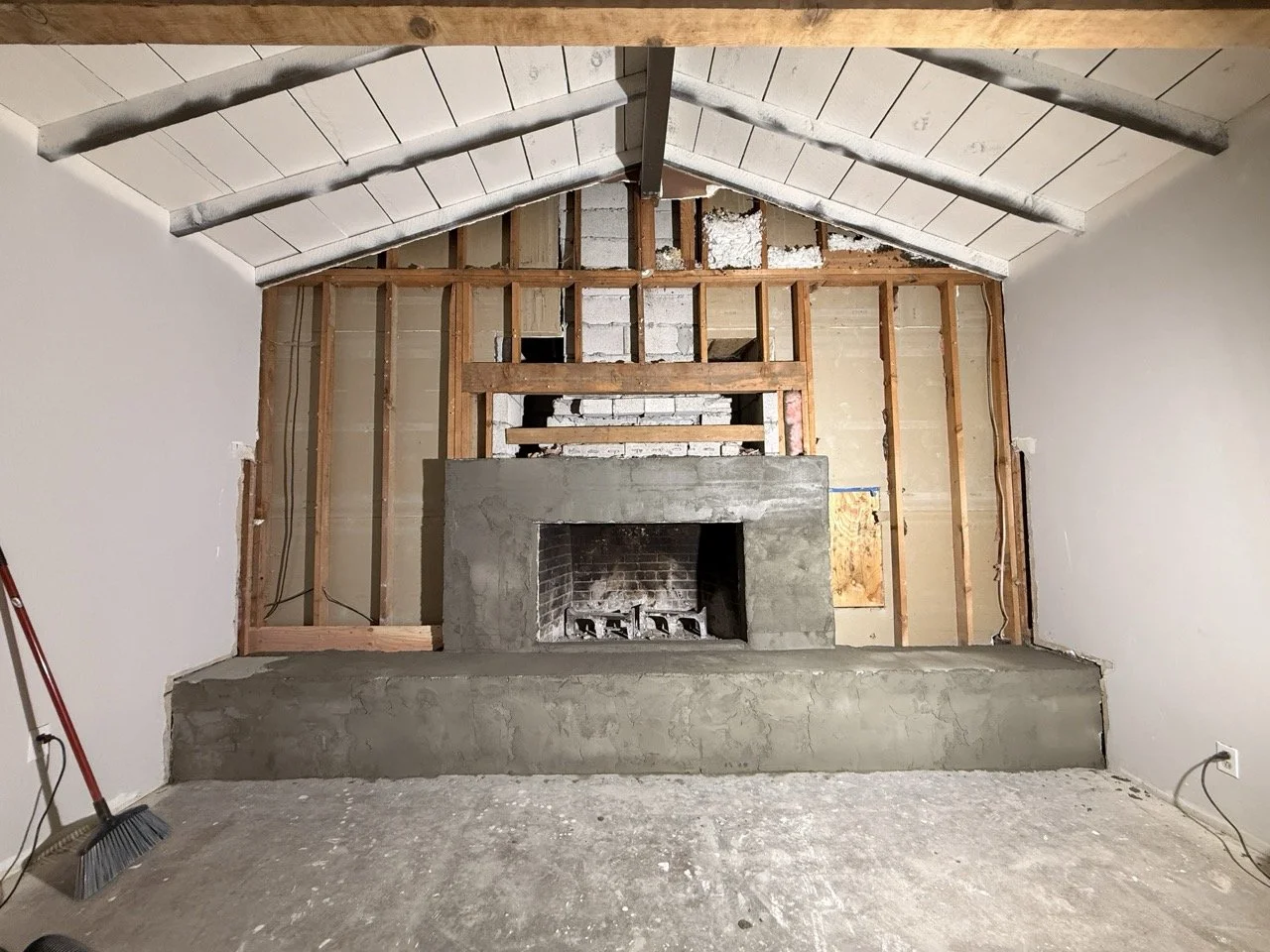 Bear Creek Living Room IMG_6154.jpeg