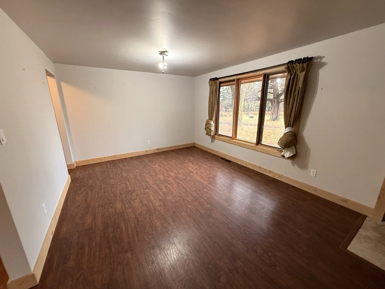 Bear Creek Dining Room 5.jpeg