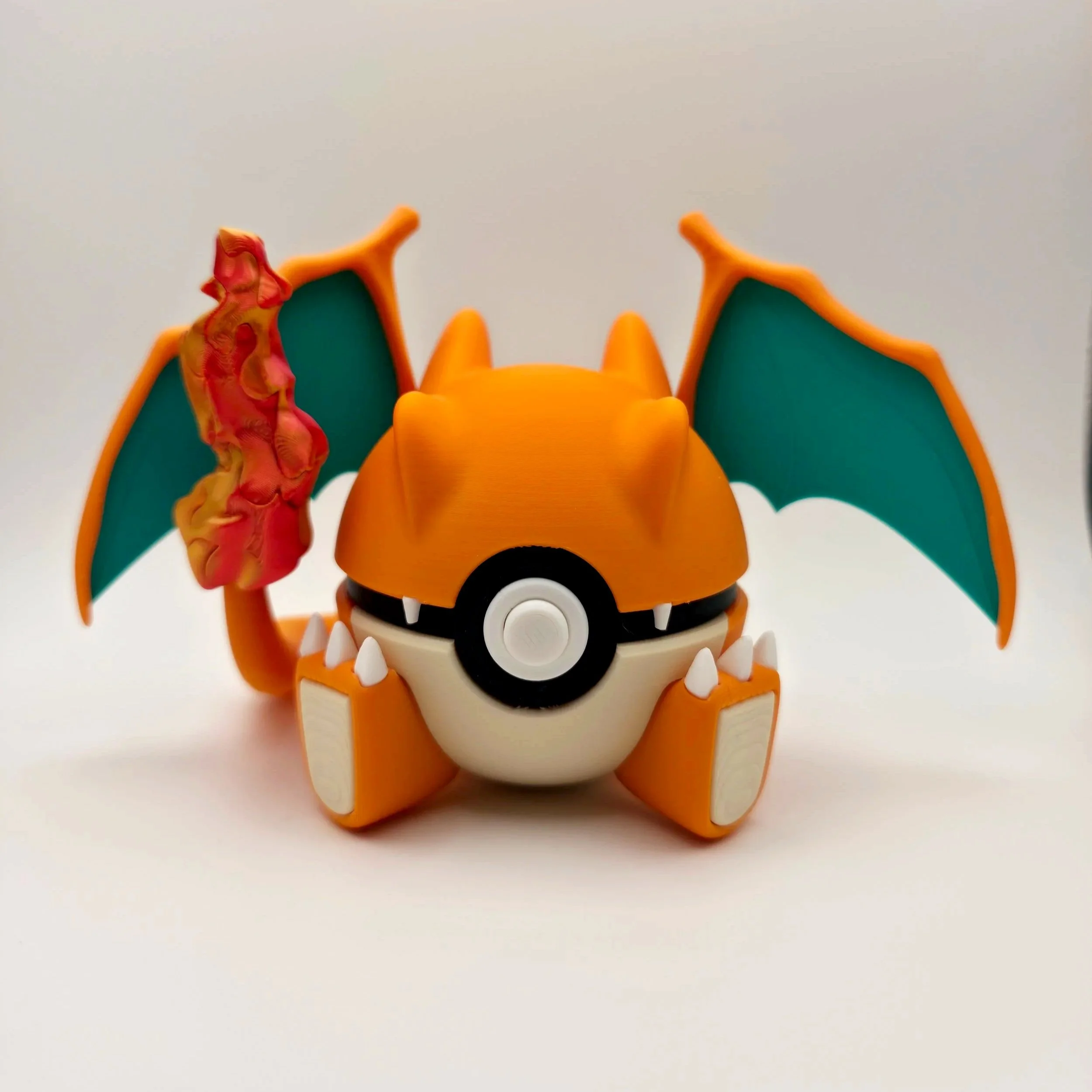 #0006 - Charizard Ball