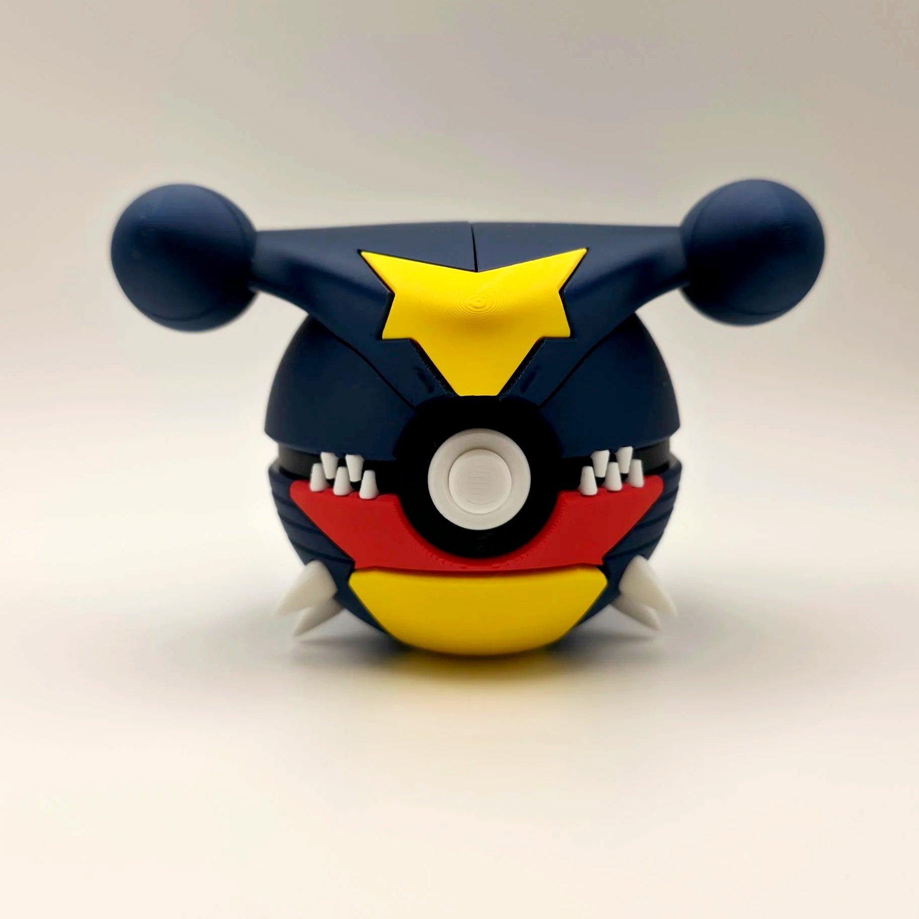 #0445 - Garchomp Ball