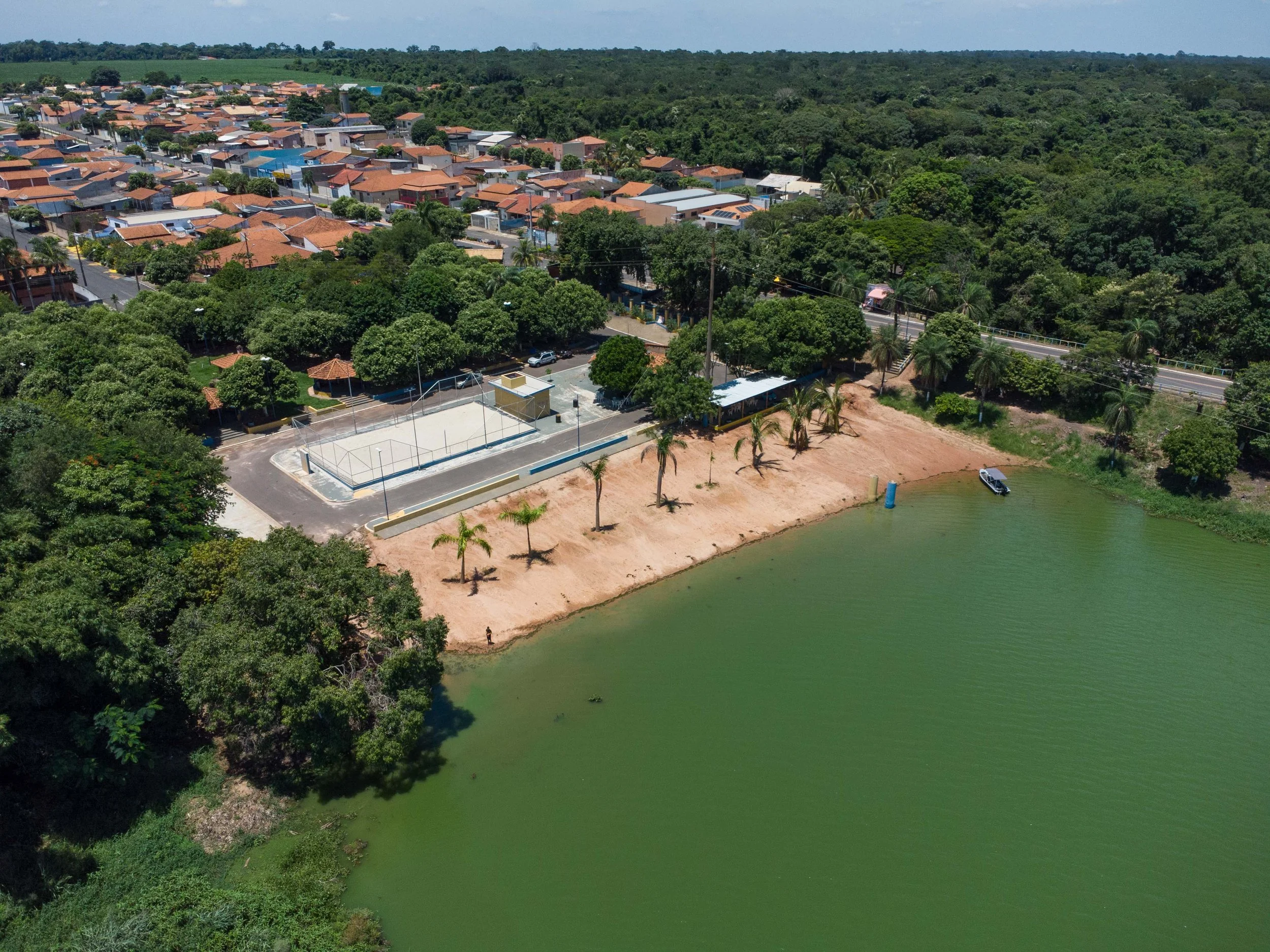 fotos-praia-cervinho-sales-sp-rio-camping 6.jpg