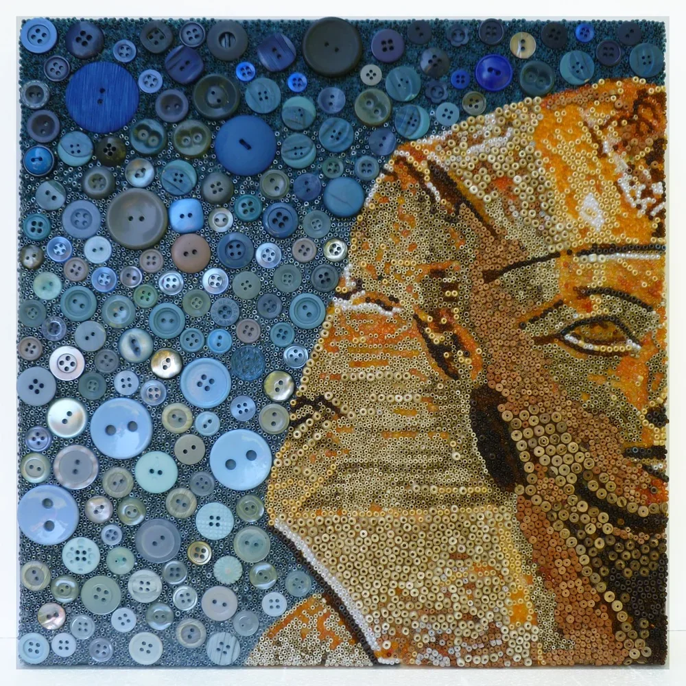 Laurel McKenzie, Hatshepsut i (2012), Acrylic paint, buttons, beads on stretched canvas, framed 30 x 30 x 5.5 cm