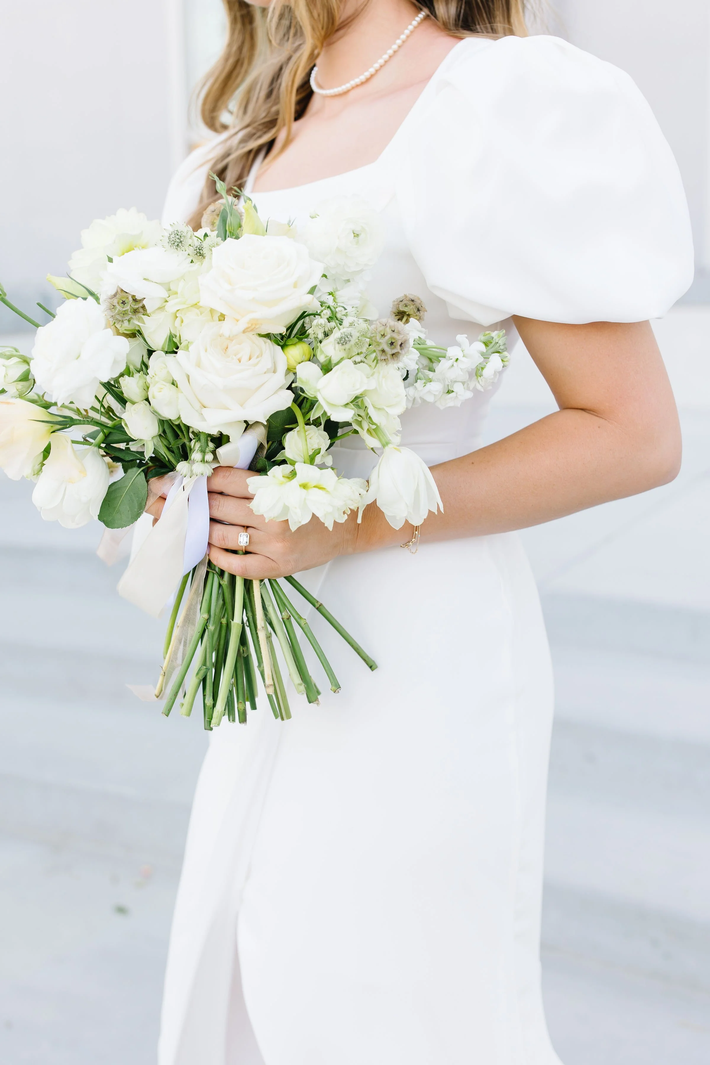 white bridal bouquet