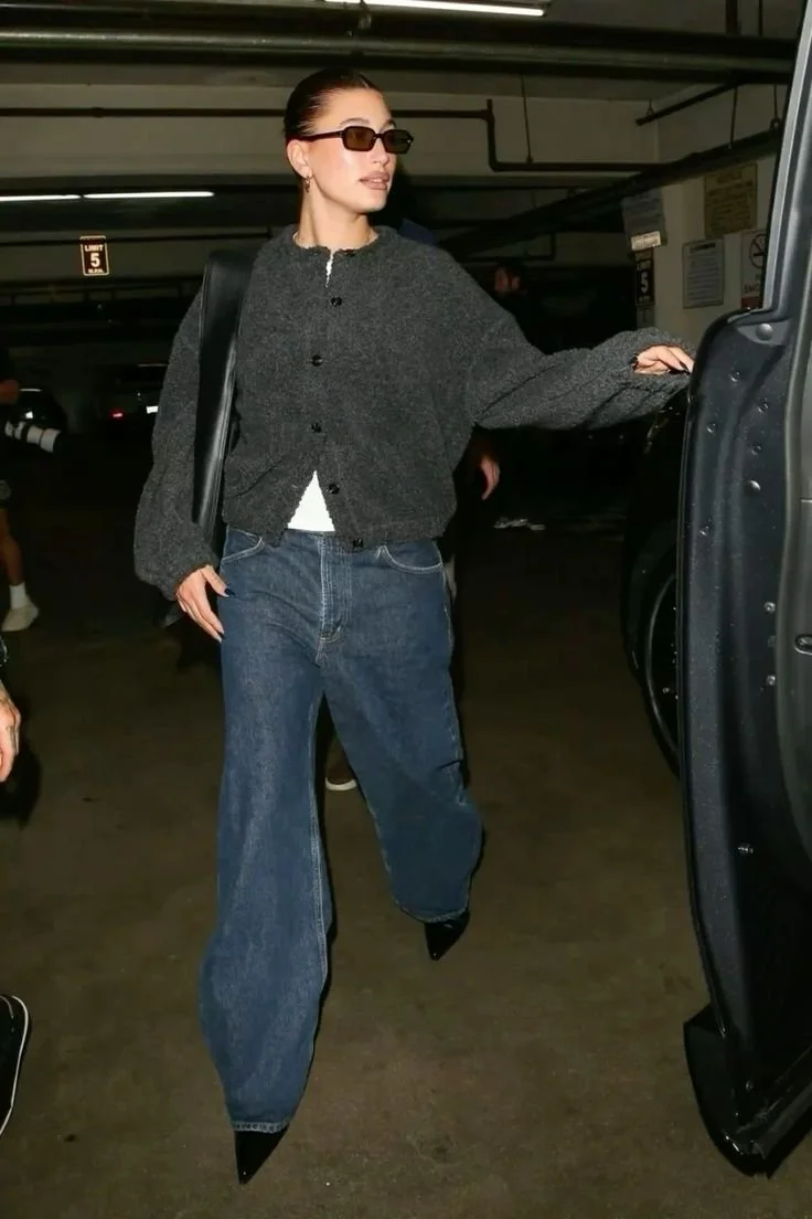 Hailey Baggy.jpg