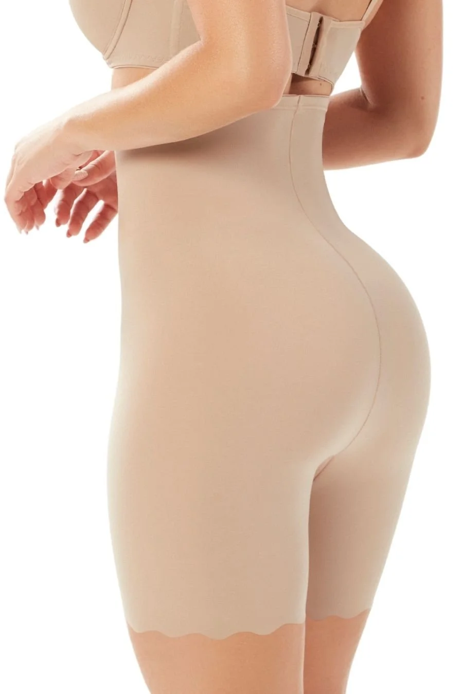 mondress-20241029145742_770r003costas (1).jpg