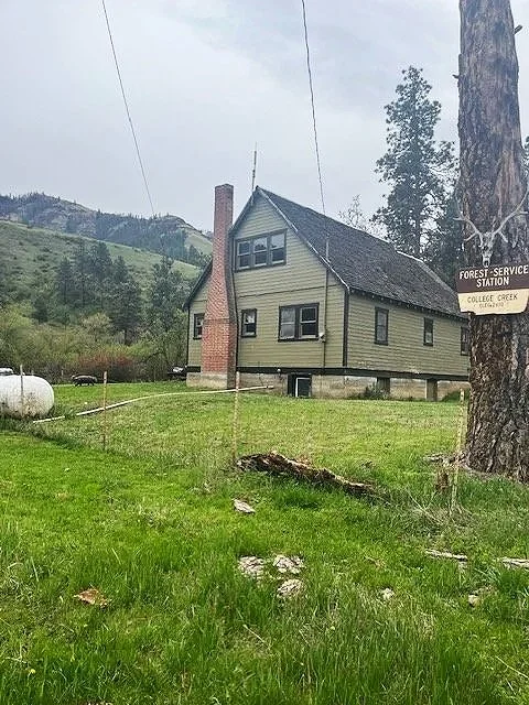 College Creek Ranger Station