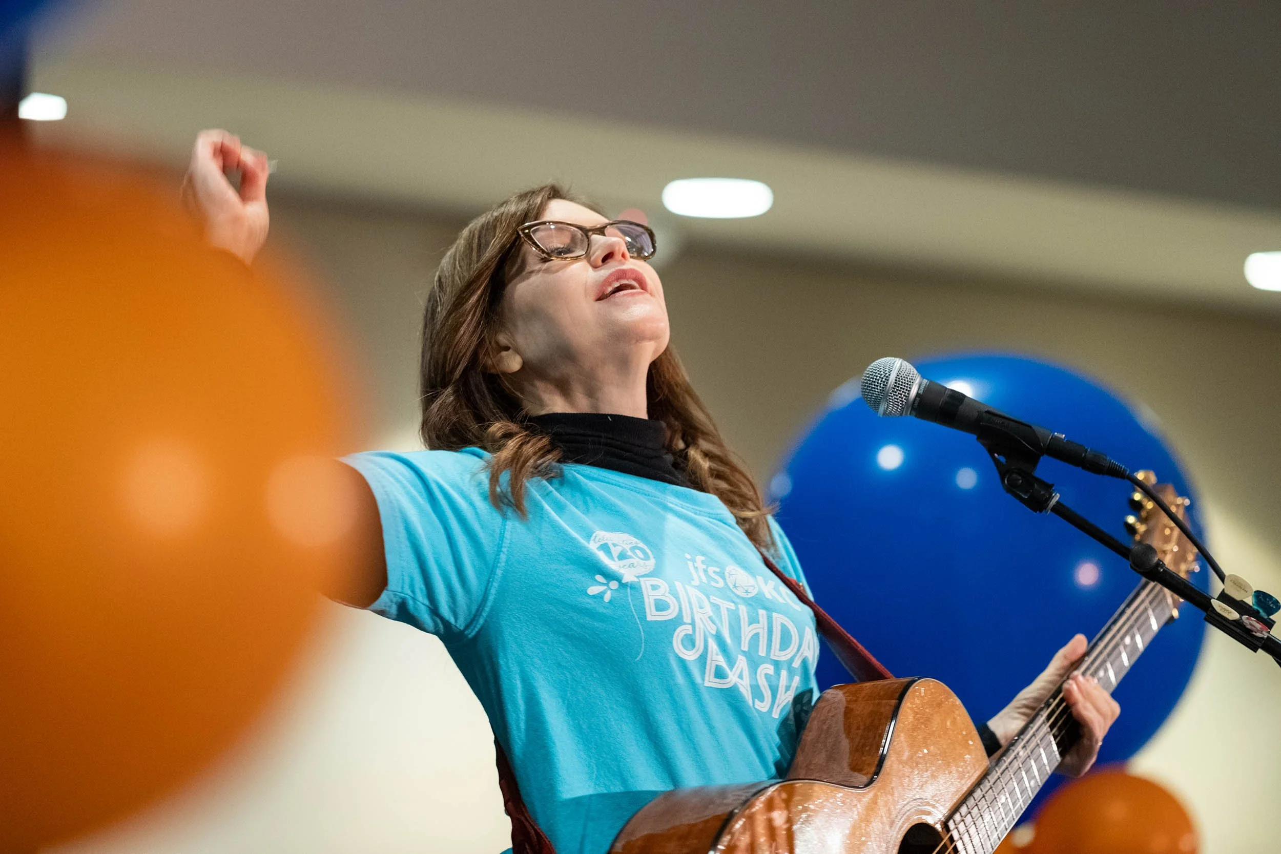 Lisa Loeb Concert 048.jpg