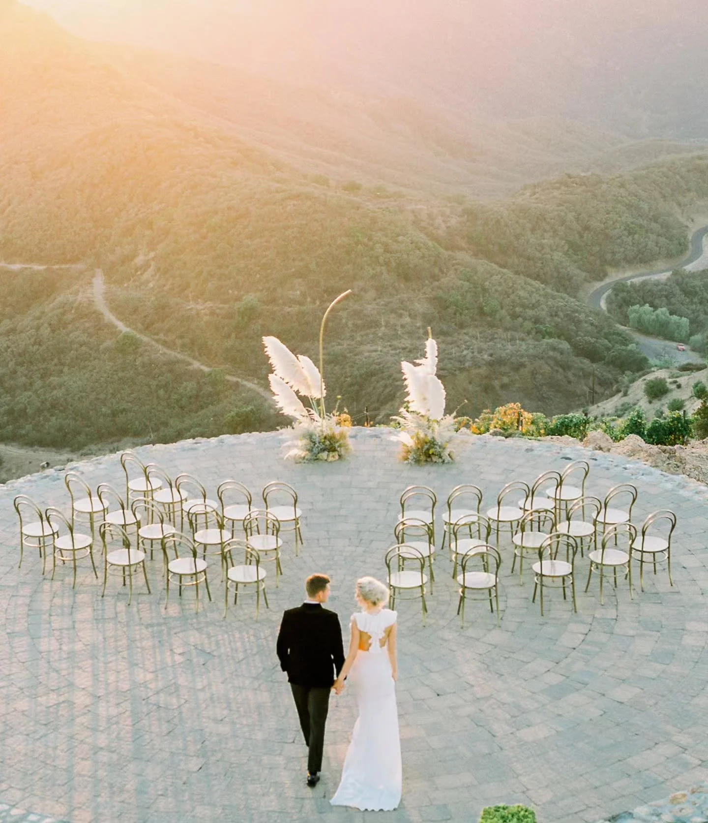 A little gift for couples who love timeless storytelling 🤍
For a limited time, I&rsquo;m including a complimentary film add-on with new wedding bookings:
Choose between 35mm still film or Super 8 video film &mdash; at no extra cost.
Film is slower, 