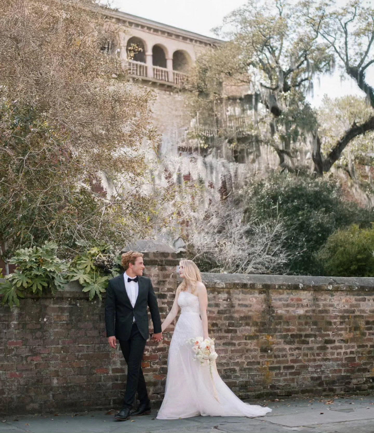 They chose Charleston &mdash; and it felt like it was always part of their story.
Every brick, every drape of moss, every quiet garden path&hellip; it just felt right.

Digital + Film

@thefindlab