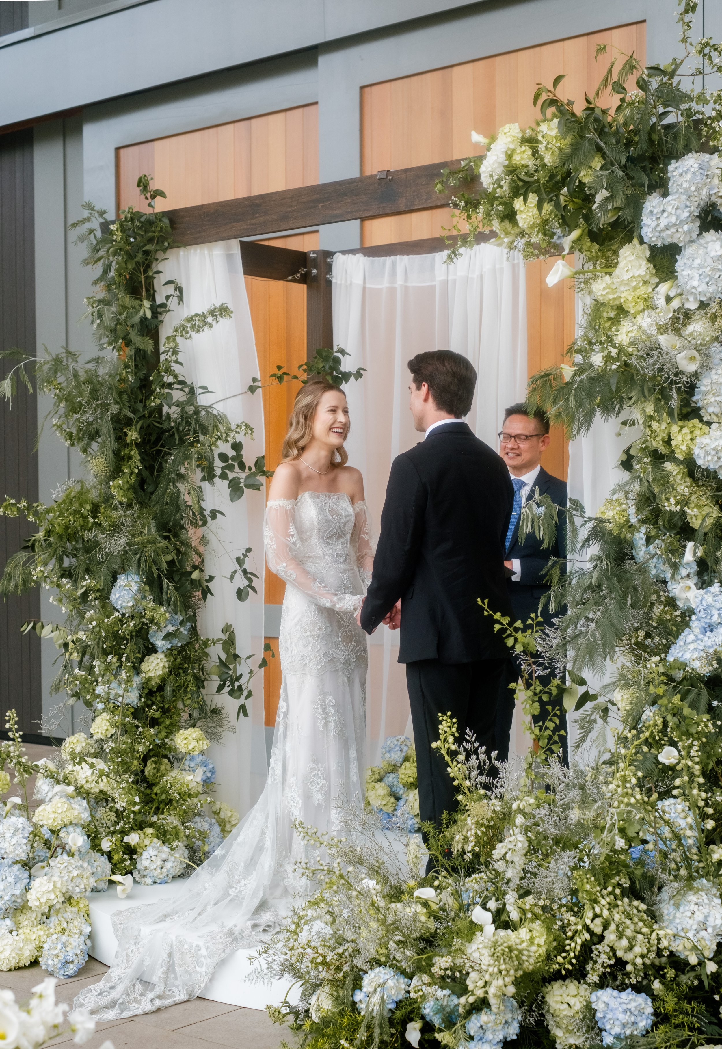 Wedding ceremony on the lawn at Appellation Healdsburg, Sonoma wine country