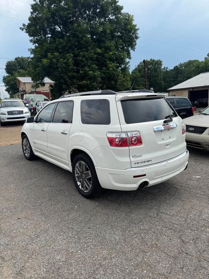 listing-03.jpg