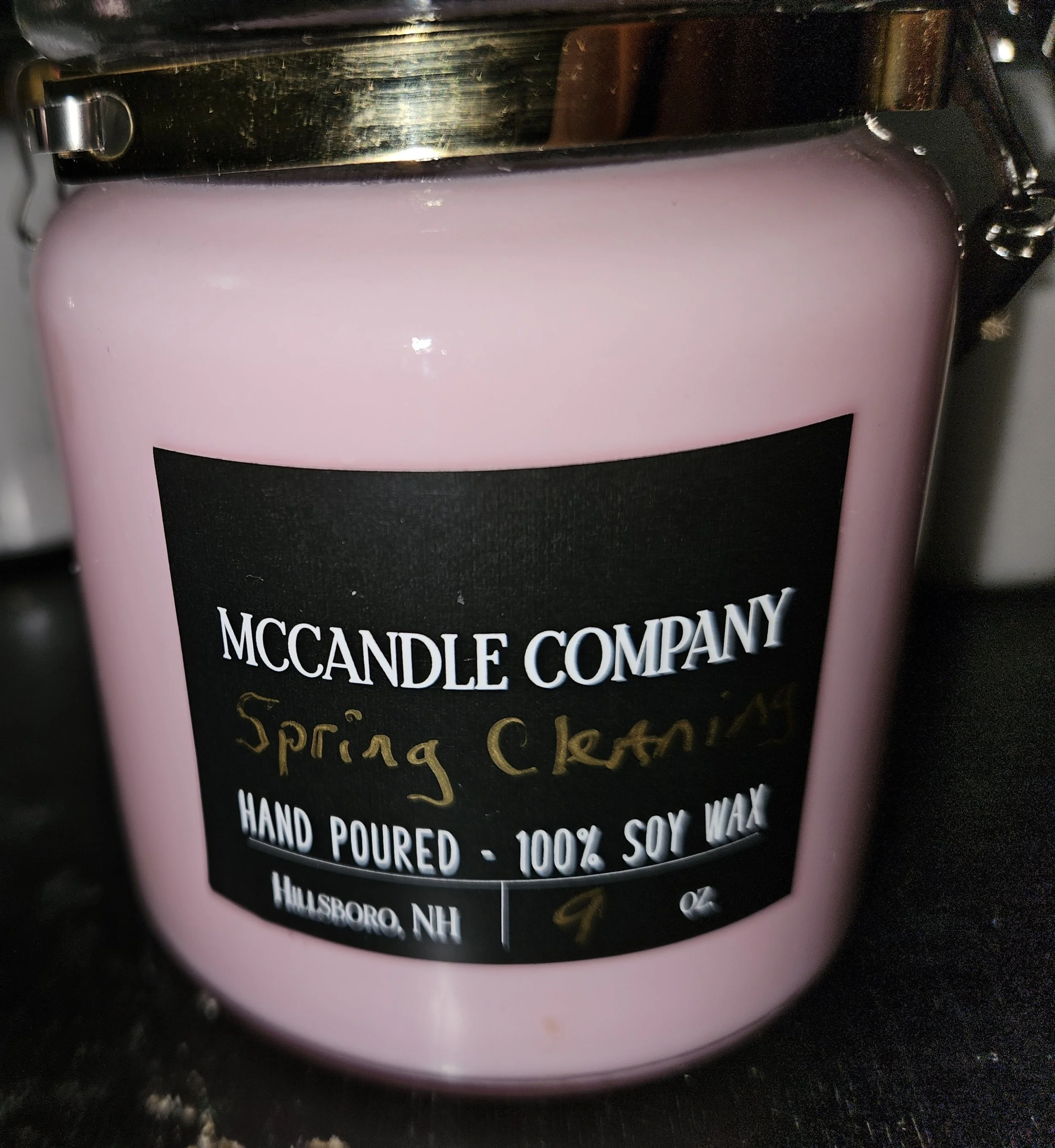 Spring Cleaning Scented 9 oz Glass Jar Candle