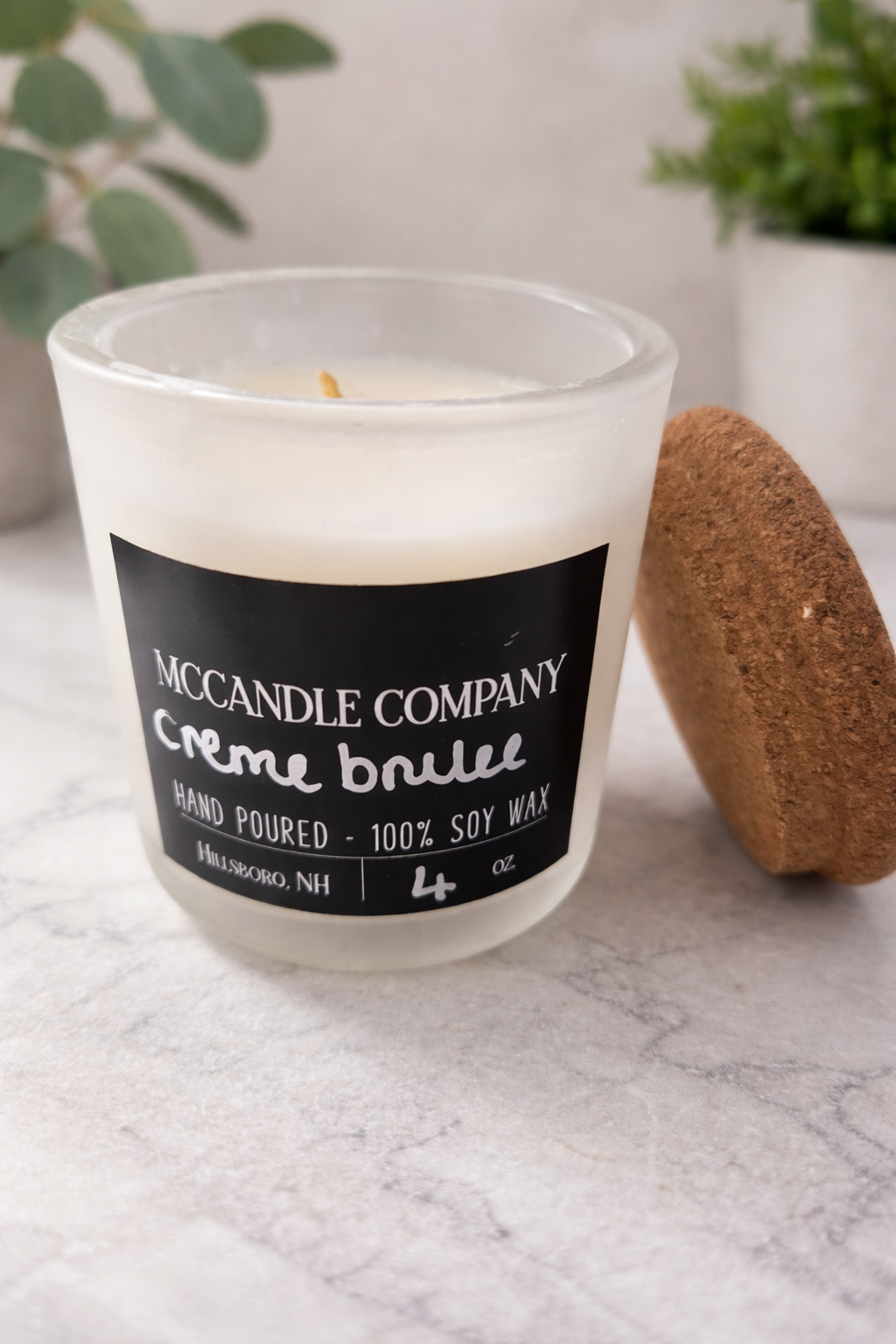 Creme Brulee Scented 4oz Frosted Glass Candle