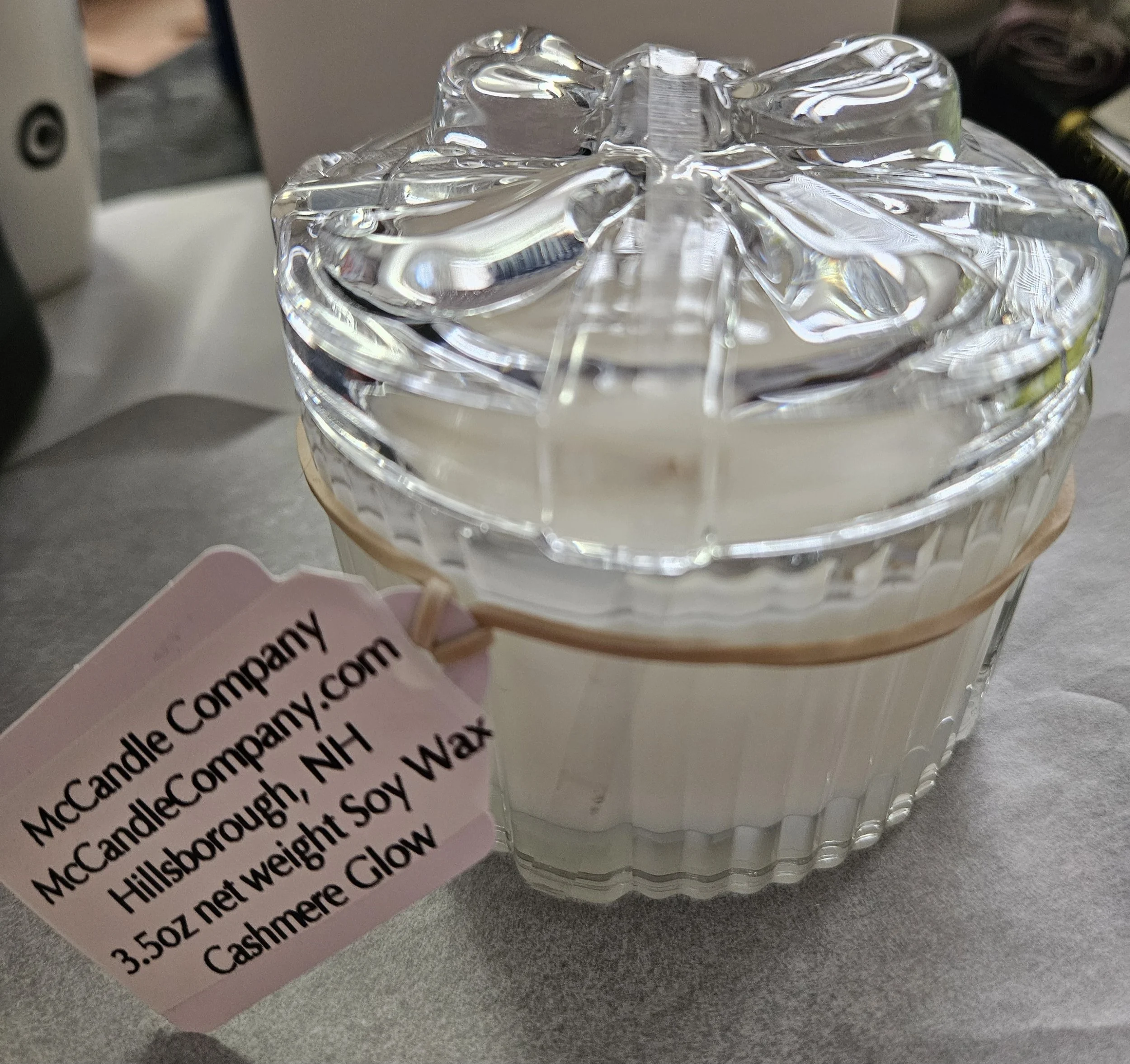 Cashmere Glow scented 3.5oz Glass Jar Candle