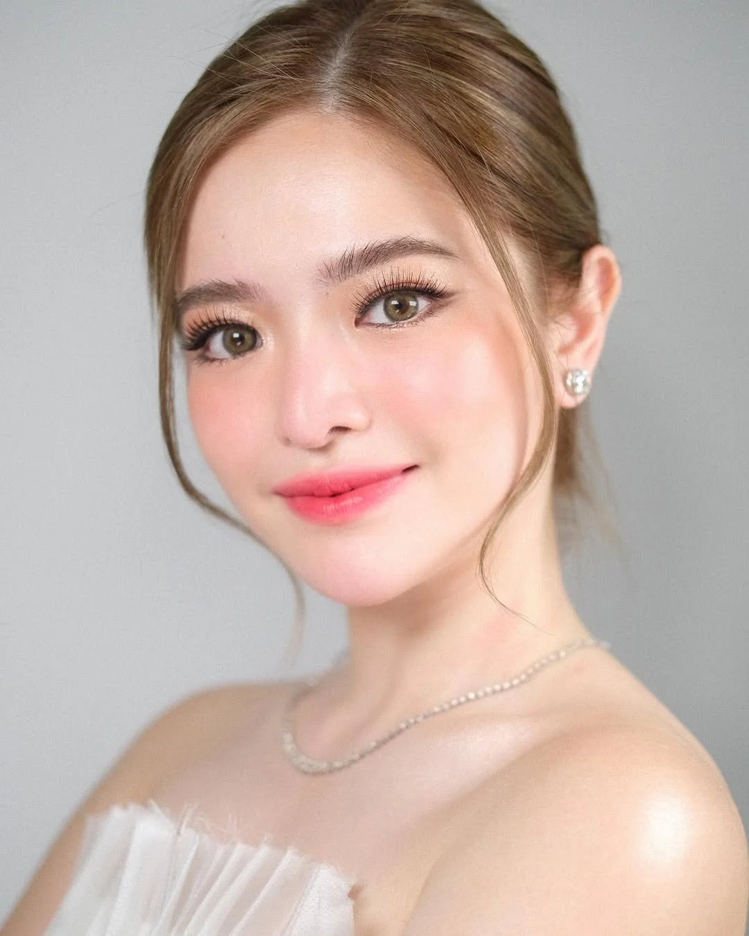 @aguilartin told me she never really wore red lips, and I told her—all the more reason to wear i.jpg