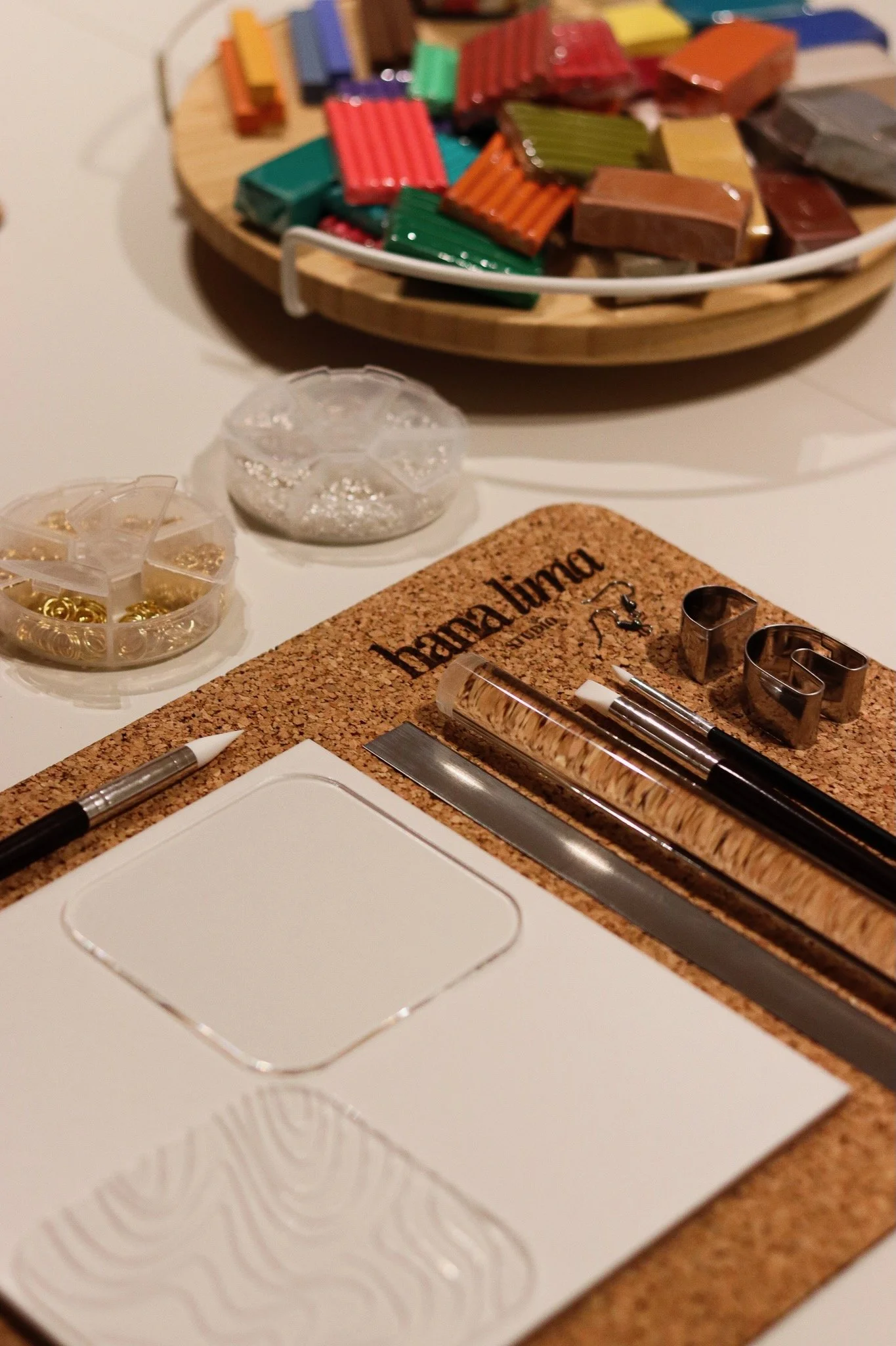 Hochwertiger Polymer Clay in verschiedenen Farben für kreative DIY-Projekte.
