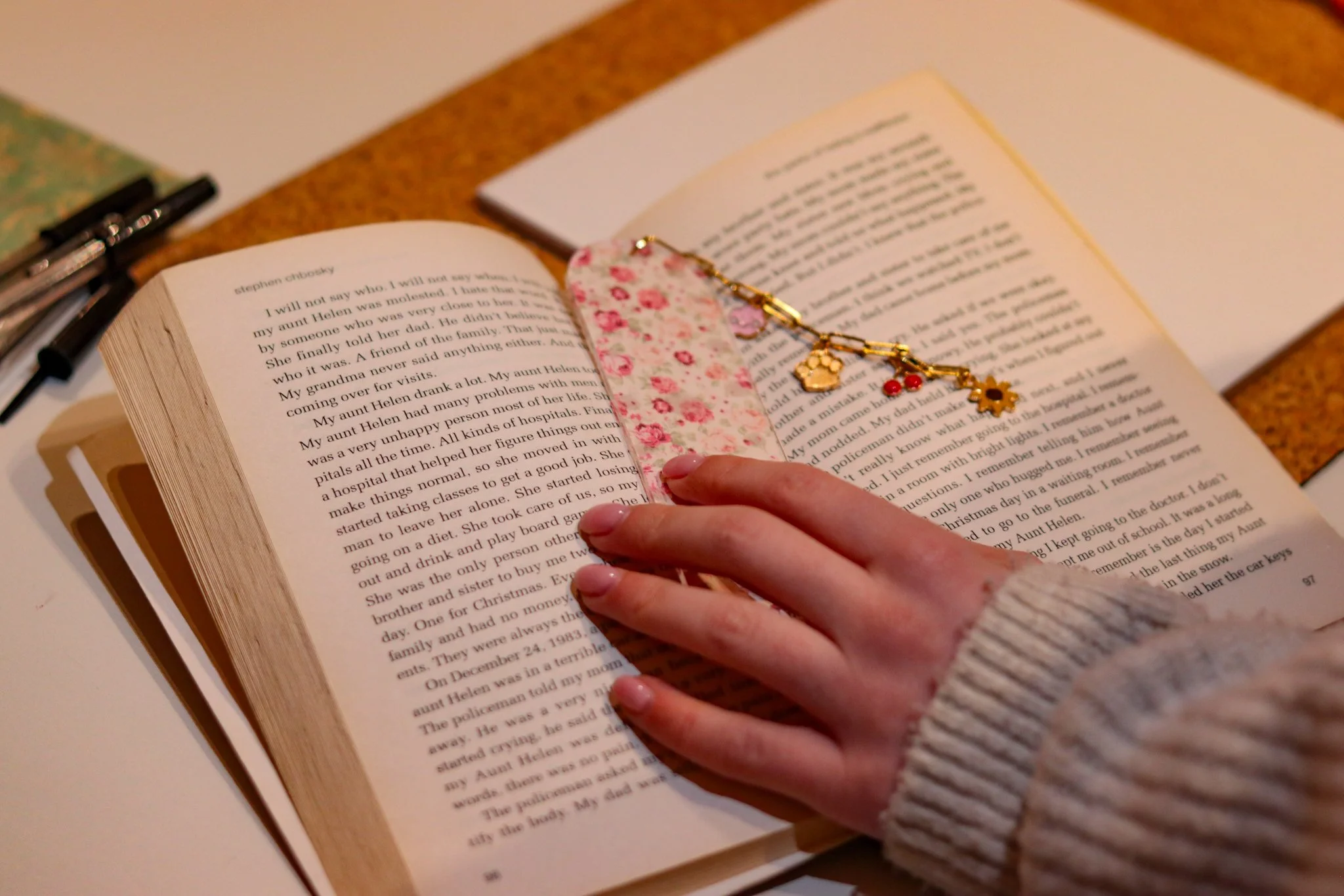 Lesezeichen mit Charms