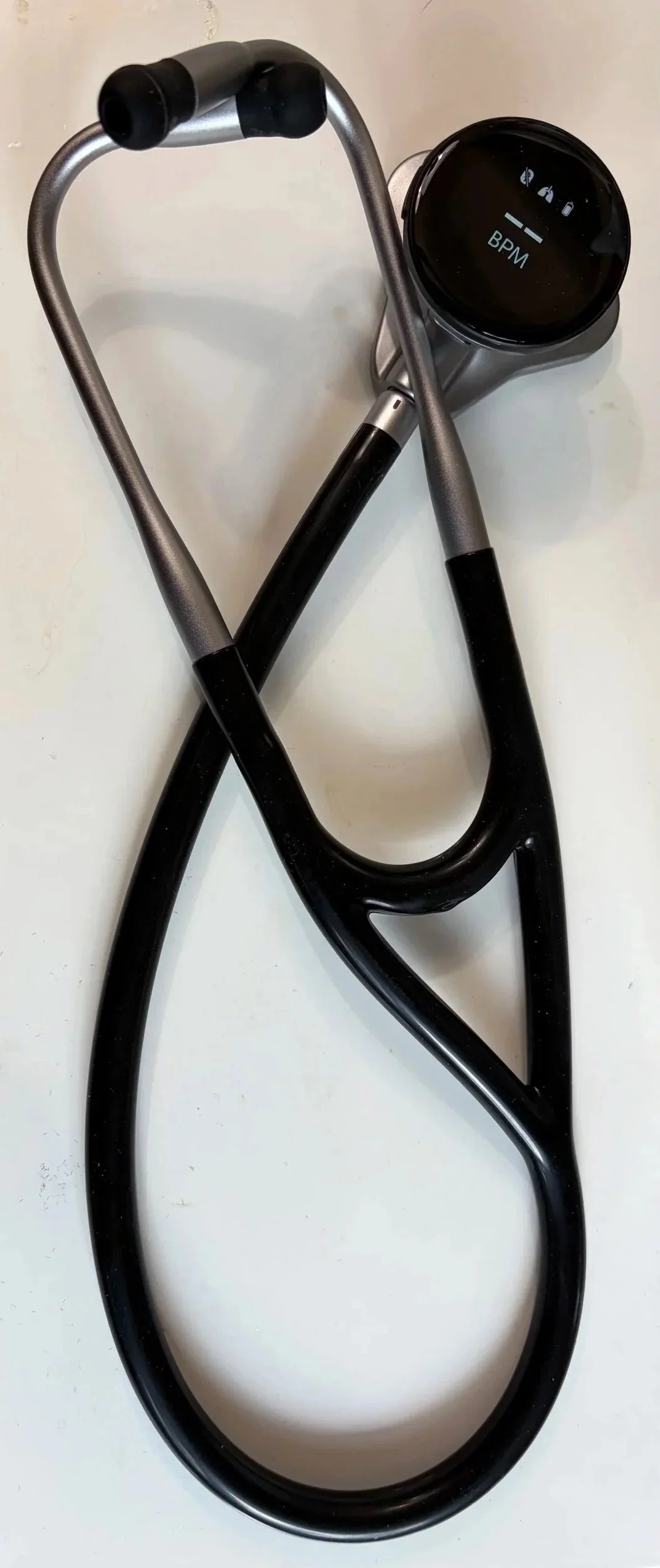 Een goede behandeling, begint met goede diagnostiek. Dit is de nieuwste AI-powered stethoscoop